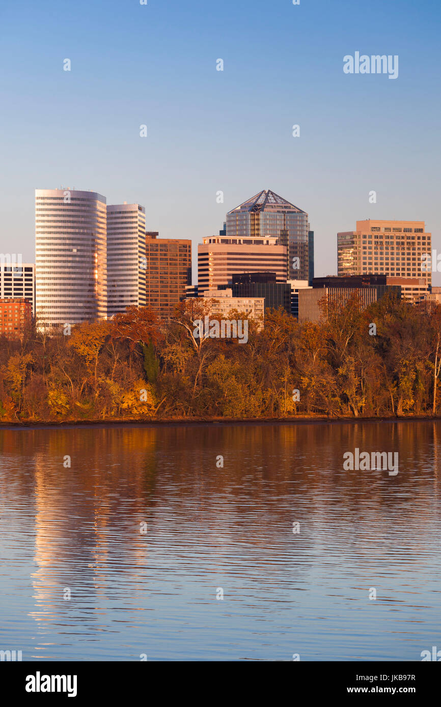 Rosslyn virginia skyline hires stock photography and images Alamy
