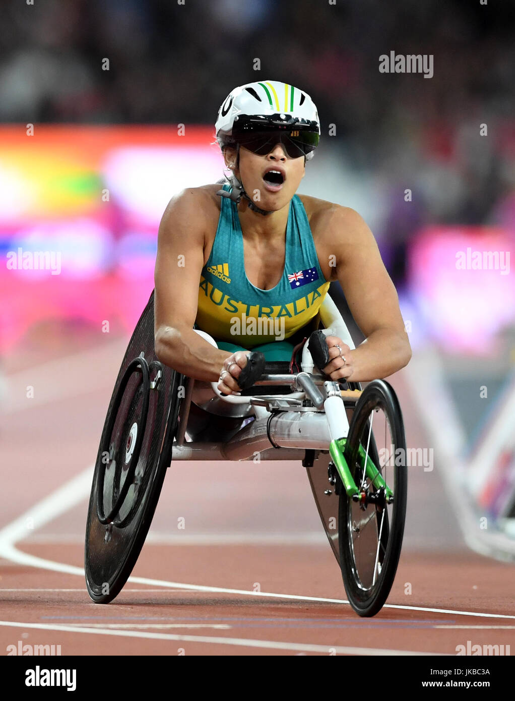 Australia's Madison de Rozario wins the Wome's 5000m T54 Final during day nine of the 2017 World Para Athletics Championships at London Stadium. PRESS ASSOCIATION Photo. Picture date: Saturday July 22, 2017. See PA story ATHLETICS Para. Photo credit should read: Victoria Jones/PA Wire. RESTRICTIONS: Editorial use only. No transmission of sound or moving images and no video simulation Stock Photo