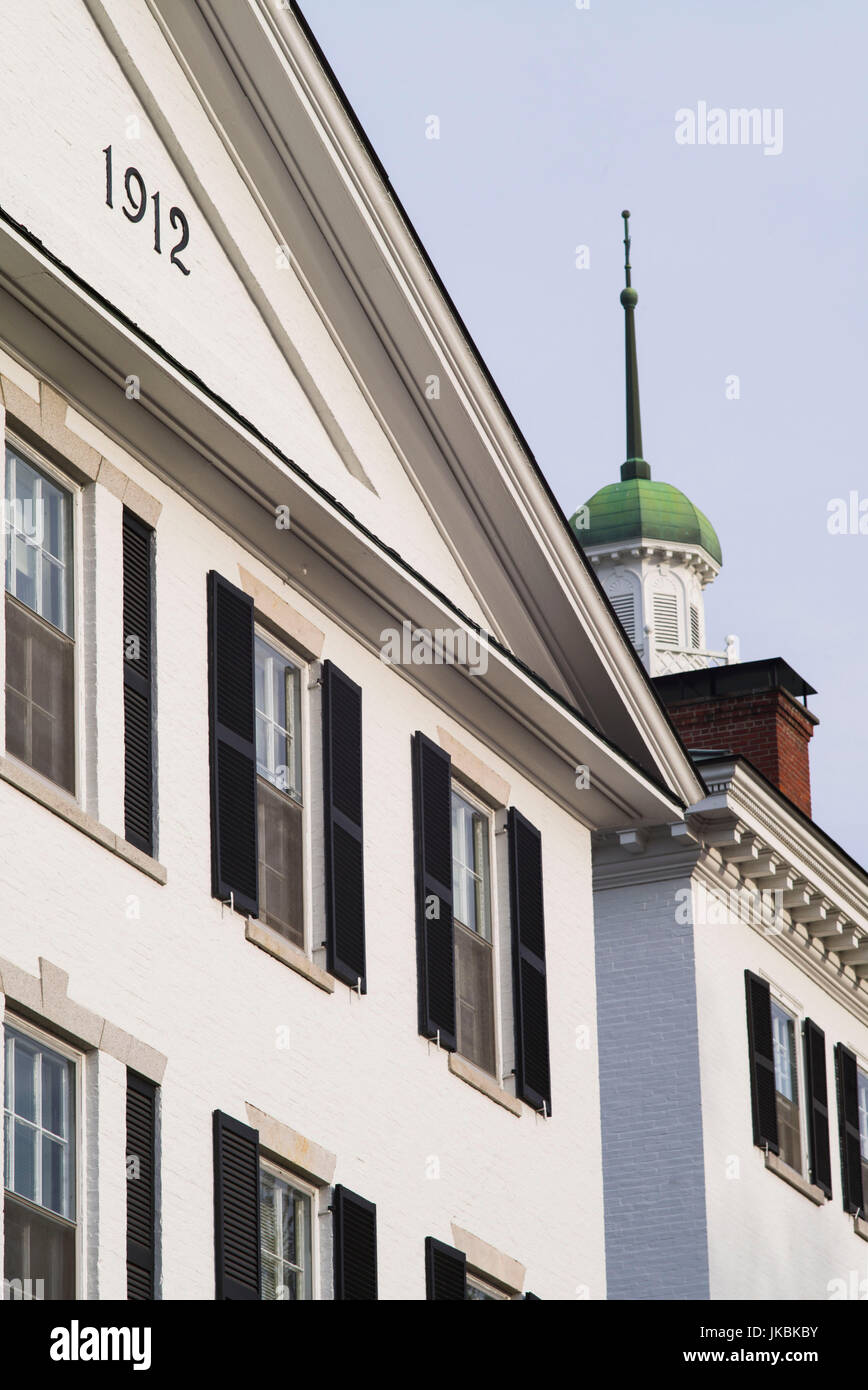 USA, New Hampshire, Hanover, Dartmouth College, Wentworth Hall on The Green Stock Photo Alamy