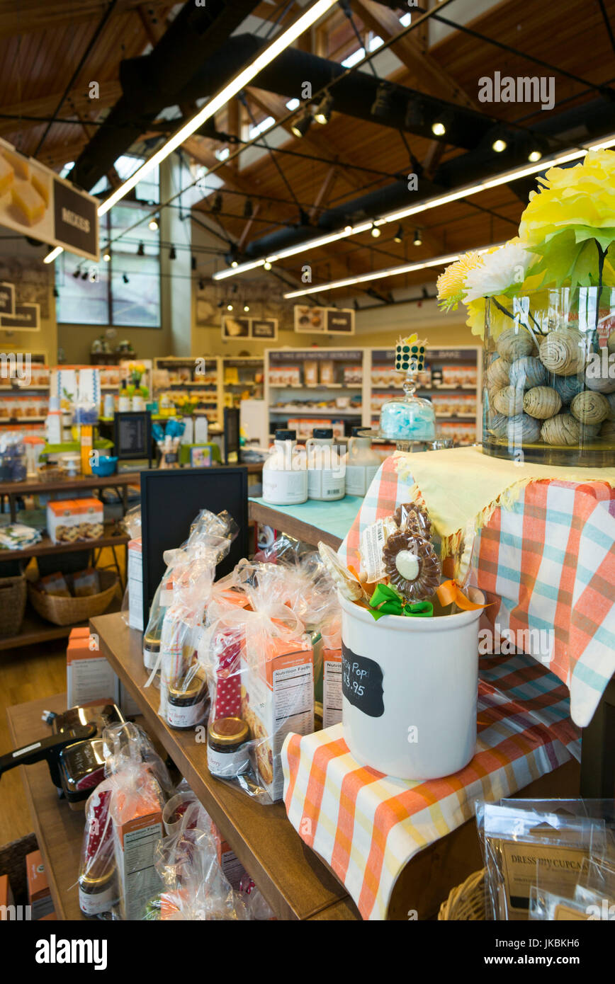 USA, Vermont, Norwich, King Arthur Flour, Flour company's Store, cafe