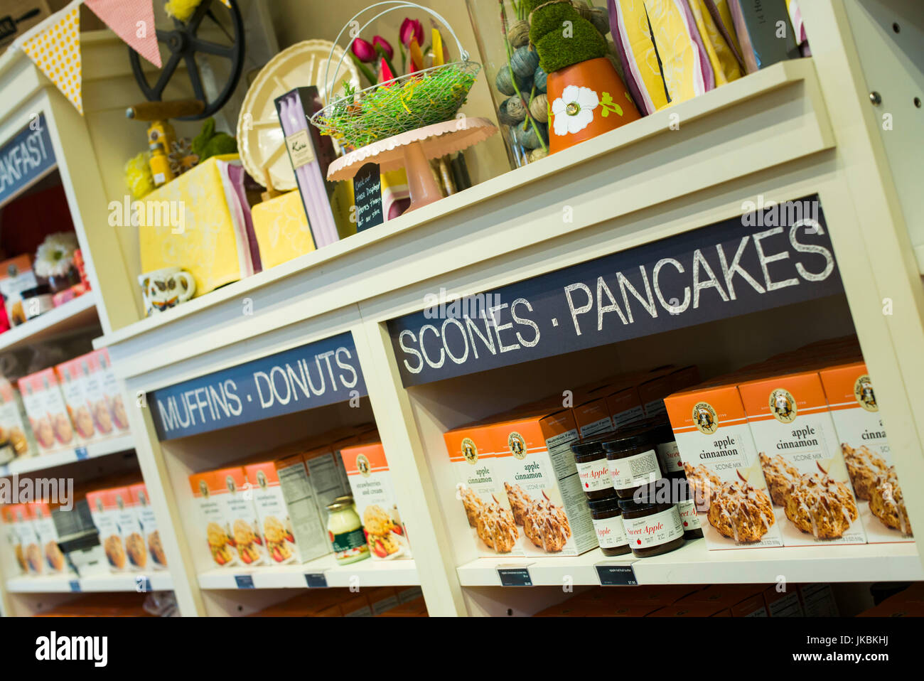 USA, Vermont, Norwich, King Arthur Flour, Flour company's Store, cafe