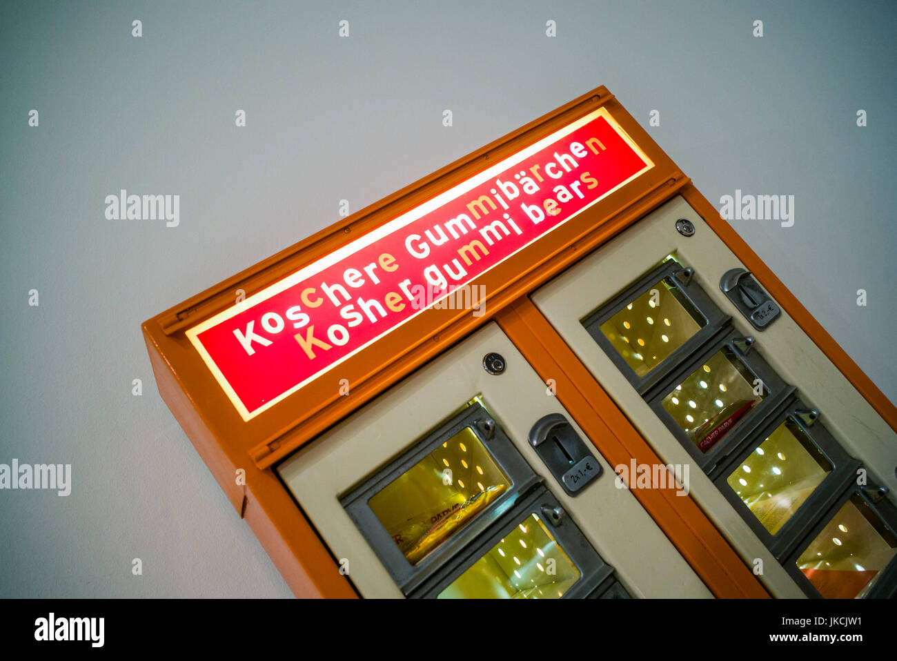 Vending machine germany hires stock photography and images Alamy