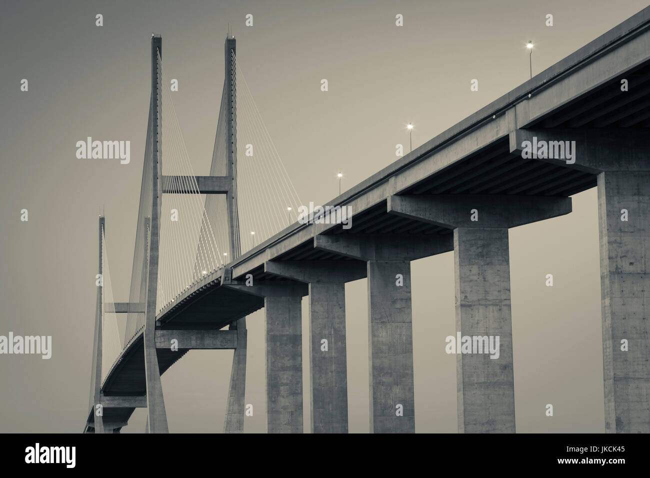 USA, Brunswick, Sidney Lanier Bridge, across the Brunswick