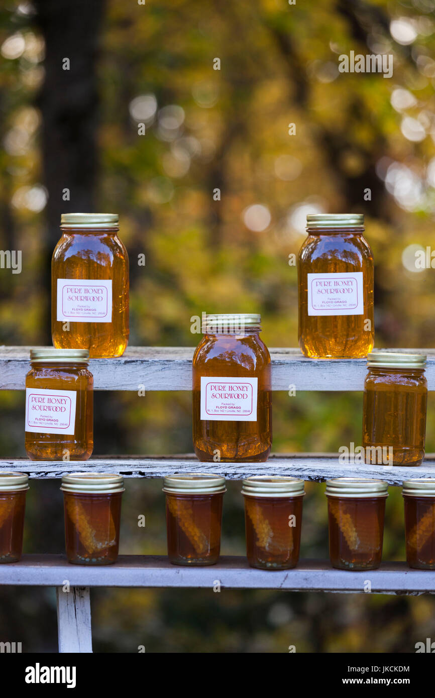 Outdoor jam and jelly stand by the blue ridge parkway hires stock photography and images Alamy
