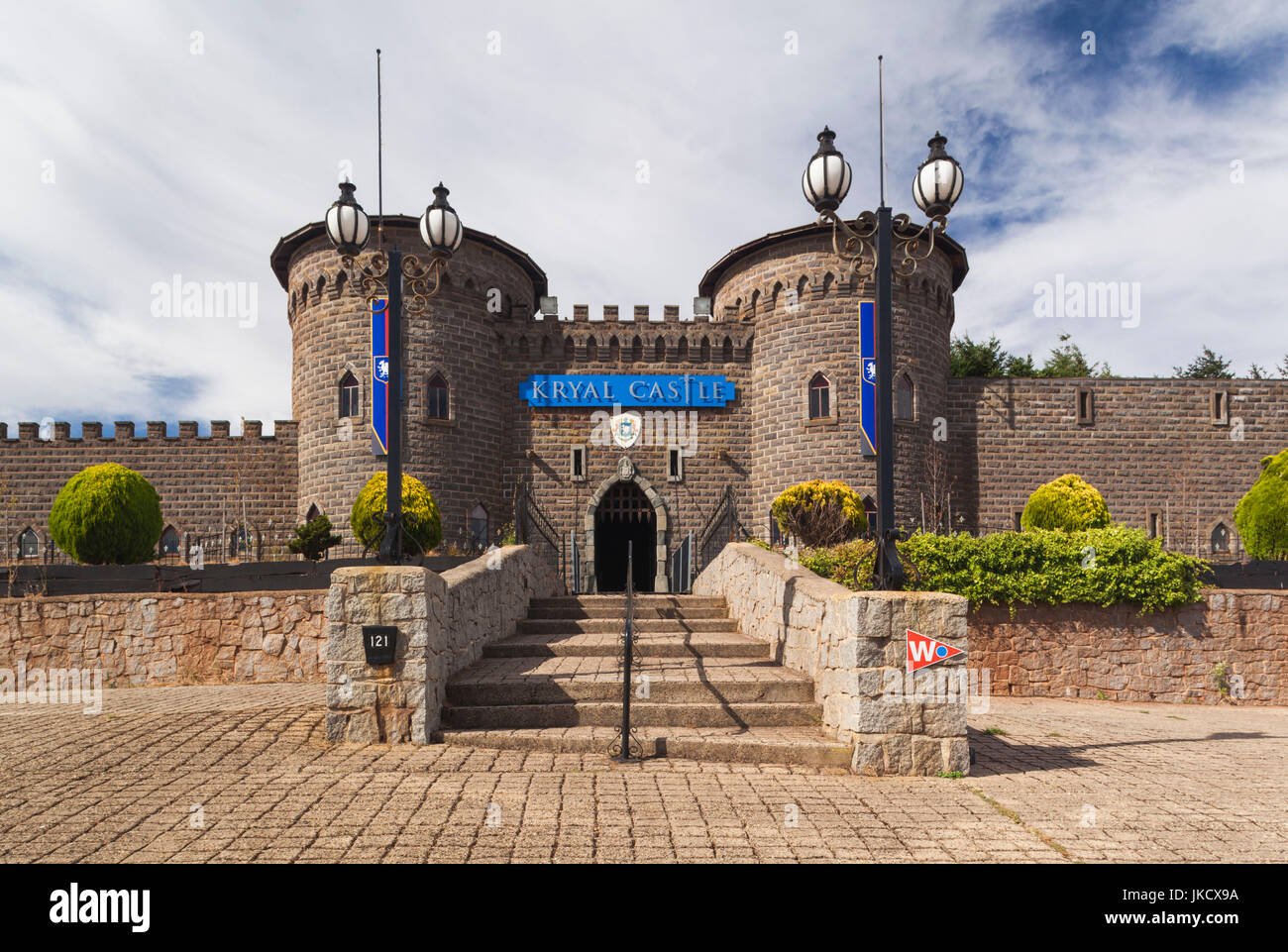 Australia, Victoria, VIC, Leigh Creek, Kryal Castle, replica midieval