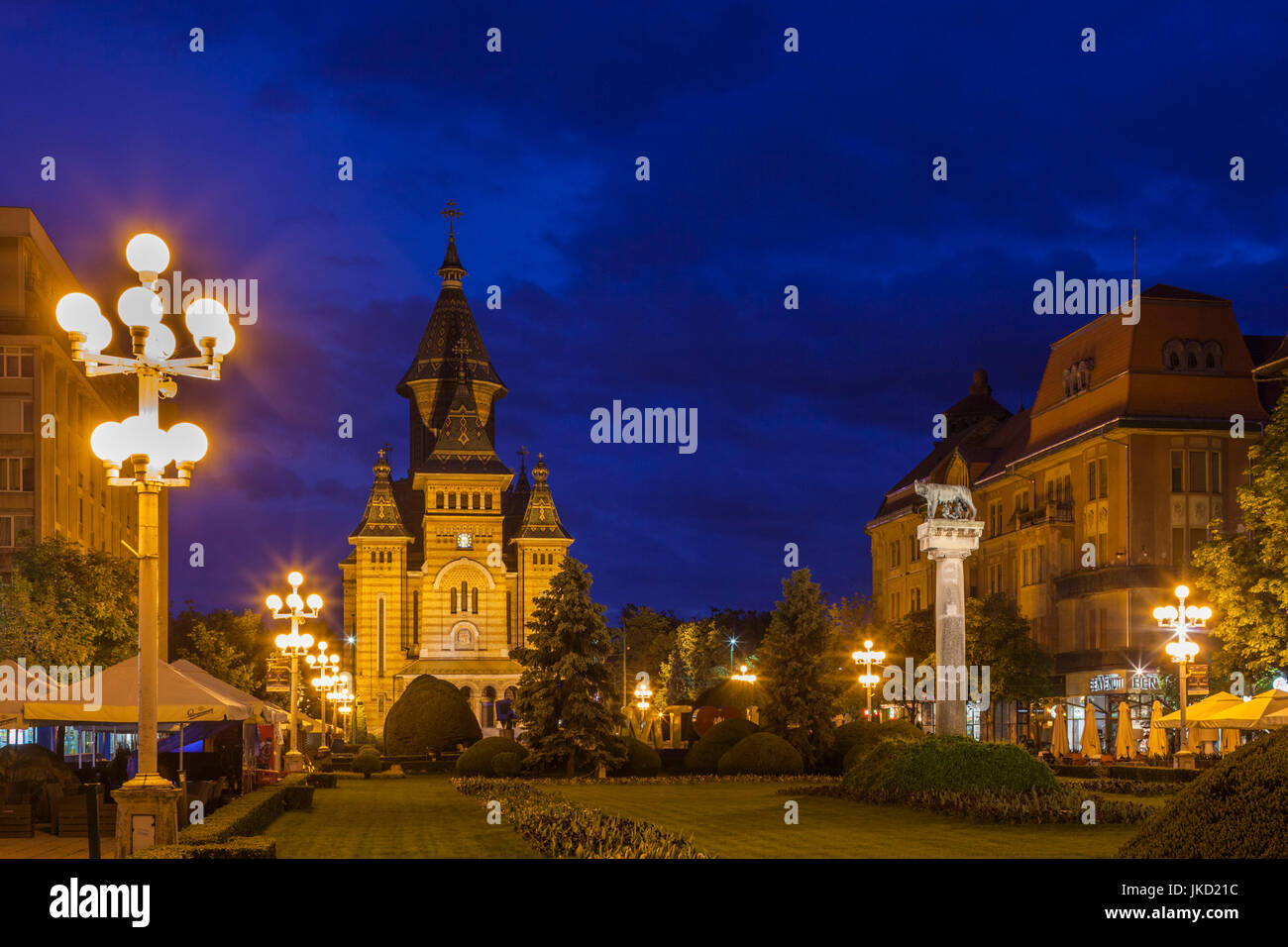 Romania, Banat Region, Timisoara, Piata Victoriei Square and