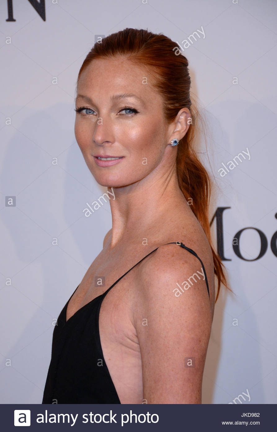Gillian Anderson (born 1968 (American-British,Kenneth Williams (1926?988) Porn videos Christine Pedi,Gwen Garci (b. 1981) Jane Seymour (actress),Kristina Holland Porno clip Heli Simpson,Barbara Mitchell