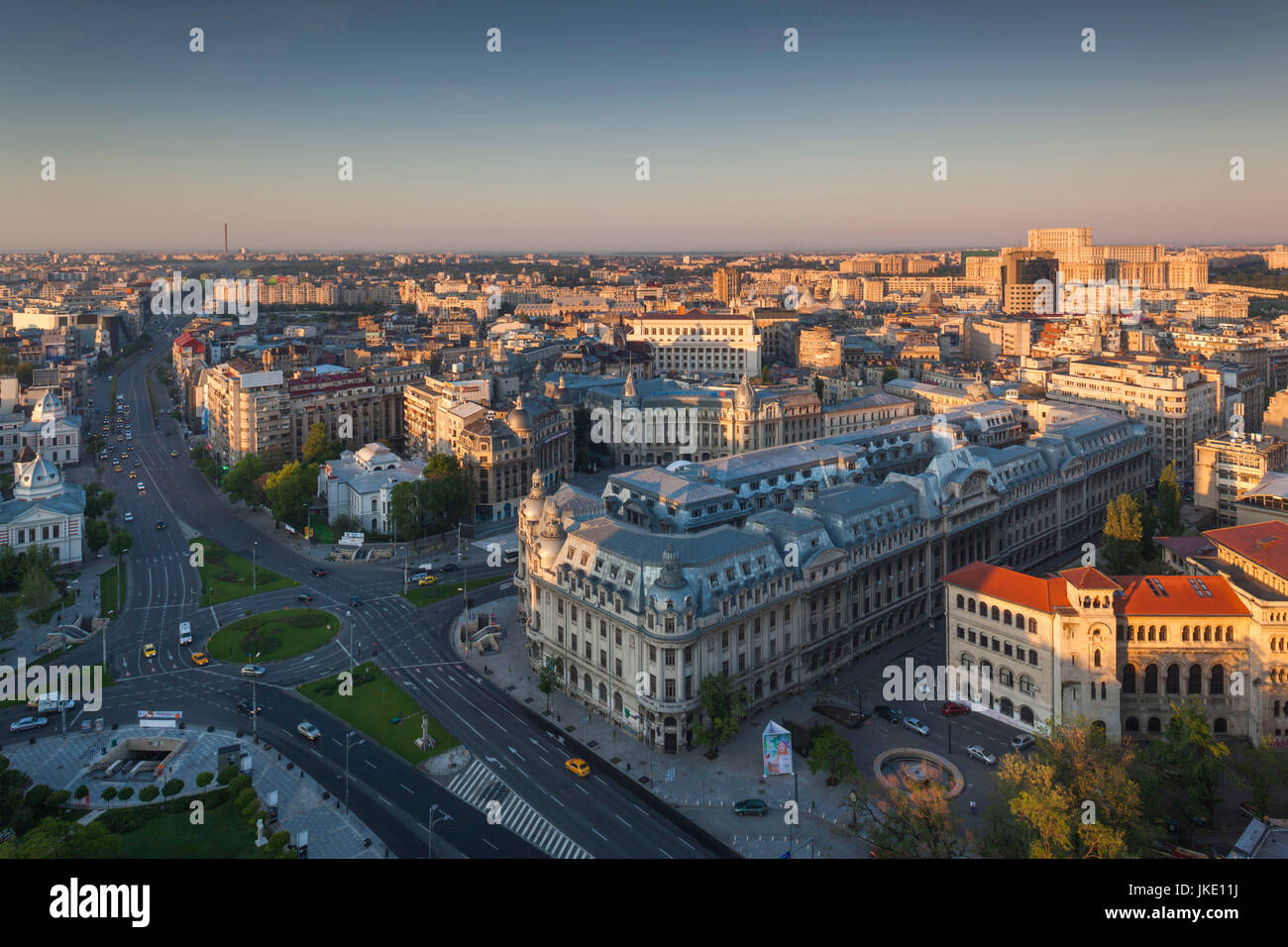 Piata universitatii hires stock photography and images Alamy