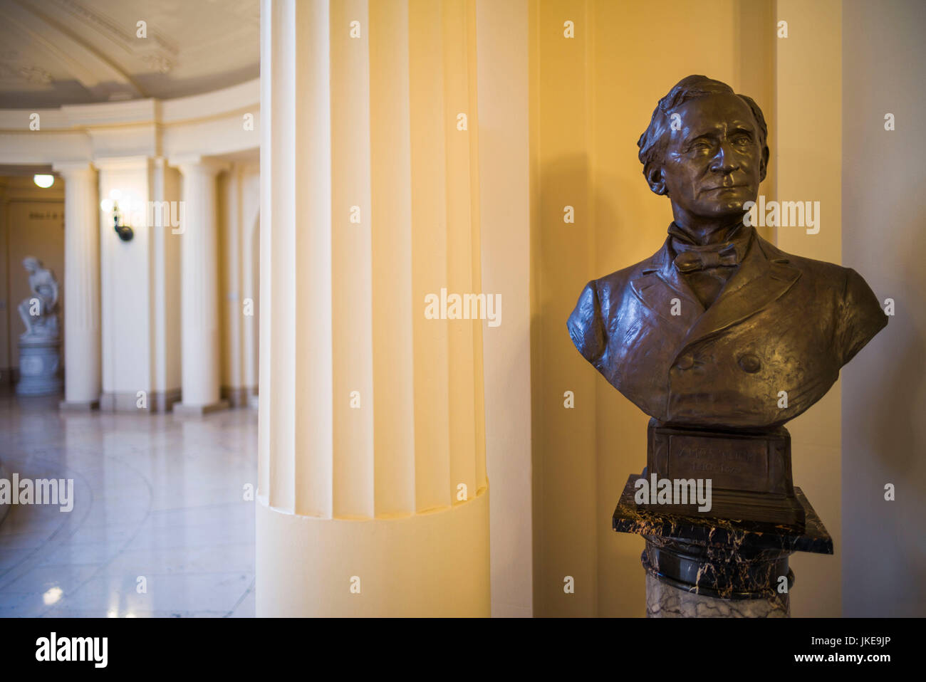 Bust of amos tuck hires stock photography and images Alamy