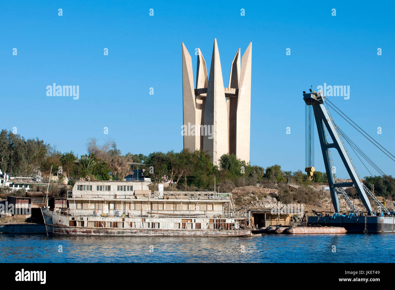 Aegypten, Assuan,  Denkmal der ägyptisch-russischen Freundschaft am Assuan-Staudamm, Stock Photo