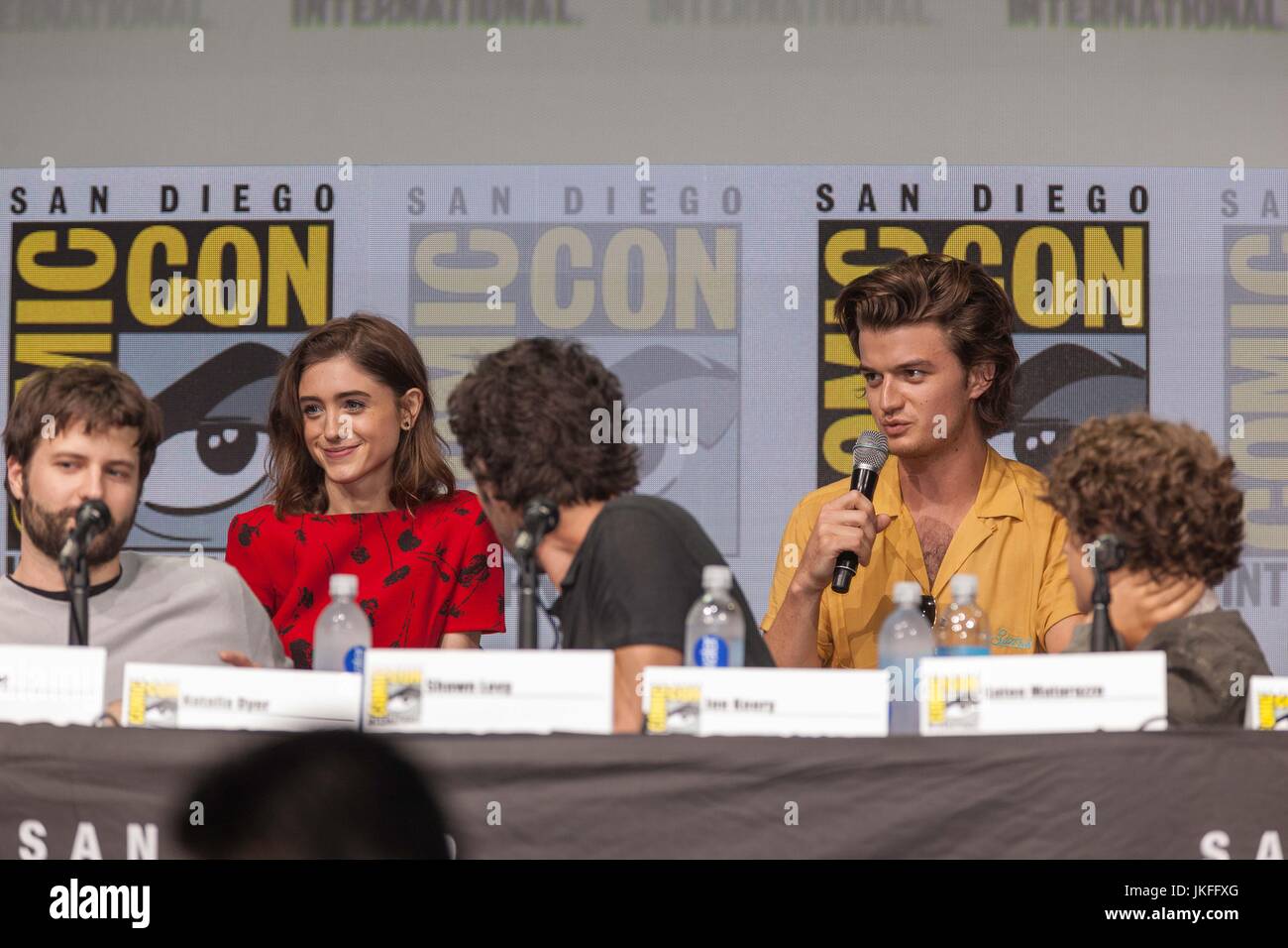 Joe keery comic con High Resolution Stock Photography and Images Alamy