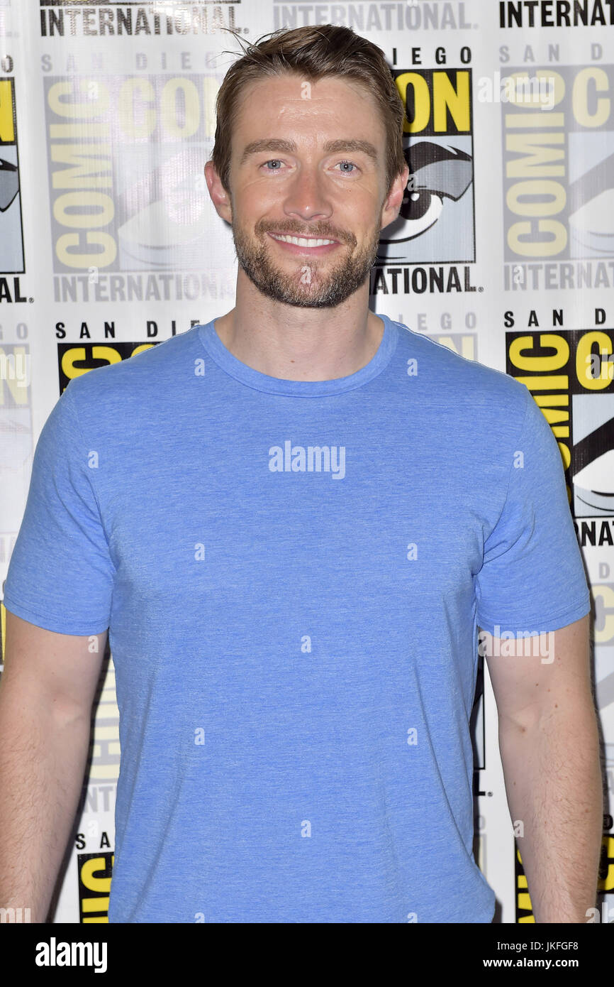 Robert buckley hi-res stock photography and images - Alamy