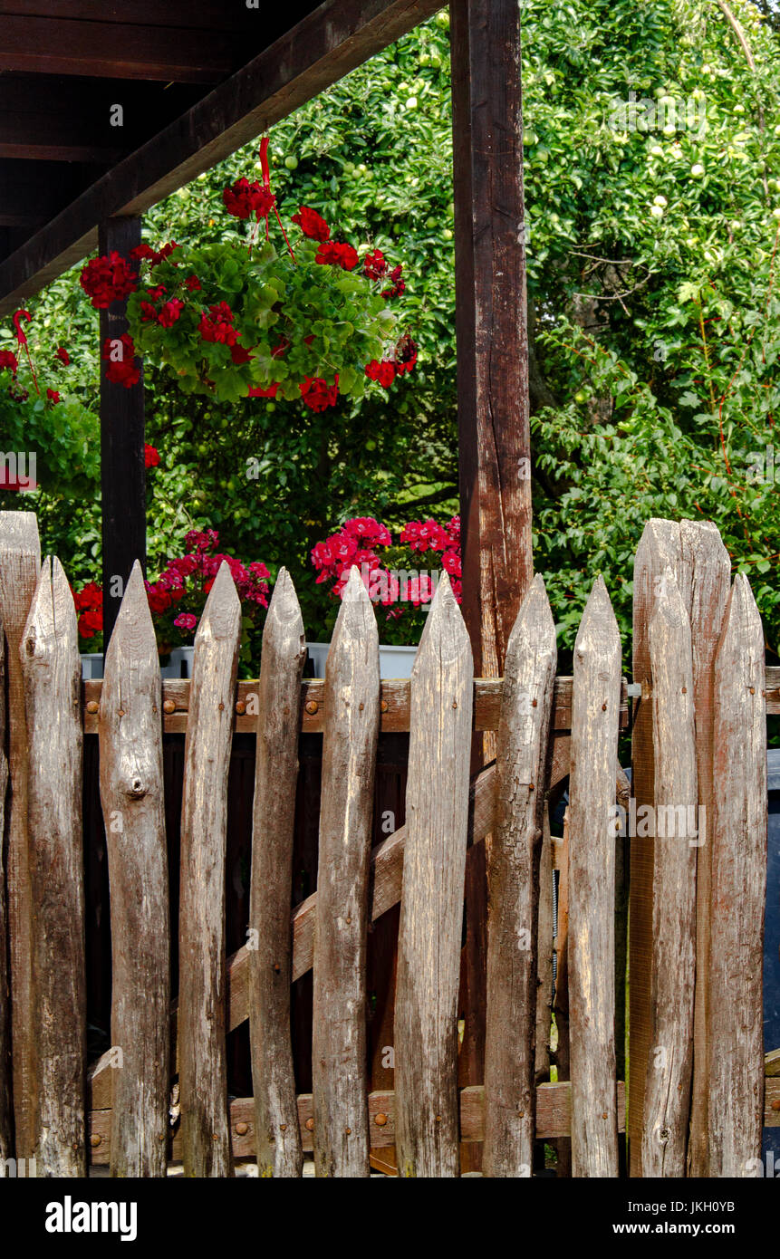 Old wood fence Stock Photo - Alamy