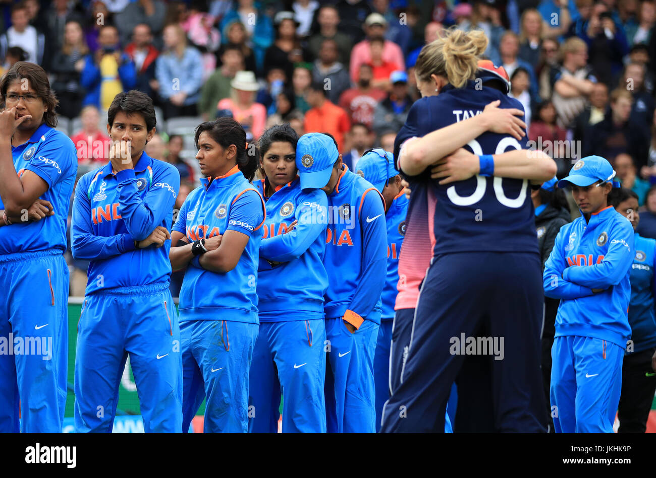 India look dejected hi-res stock photography and images - Alamy