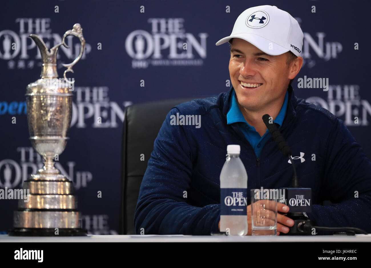 usa-s-jordan-spieth-celebrates-with-the-claret-jug-in-a-press