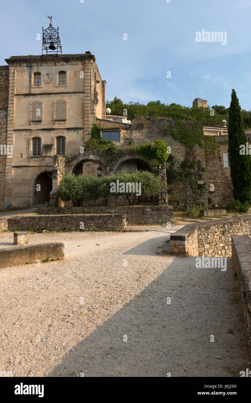 Medieval village of Oppede le Vieux, Vaucluse, Provence Alpes Cote d