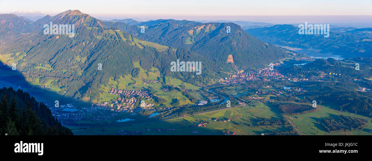 Panorama vom Gruenten, 1738m, ins Illertal, Immenstadt, Alpsee und Allgaeuer Alpen, Oberallgaeu, Allgaeu, Bayern, Deutschland, Europa Stock Photo