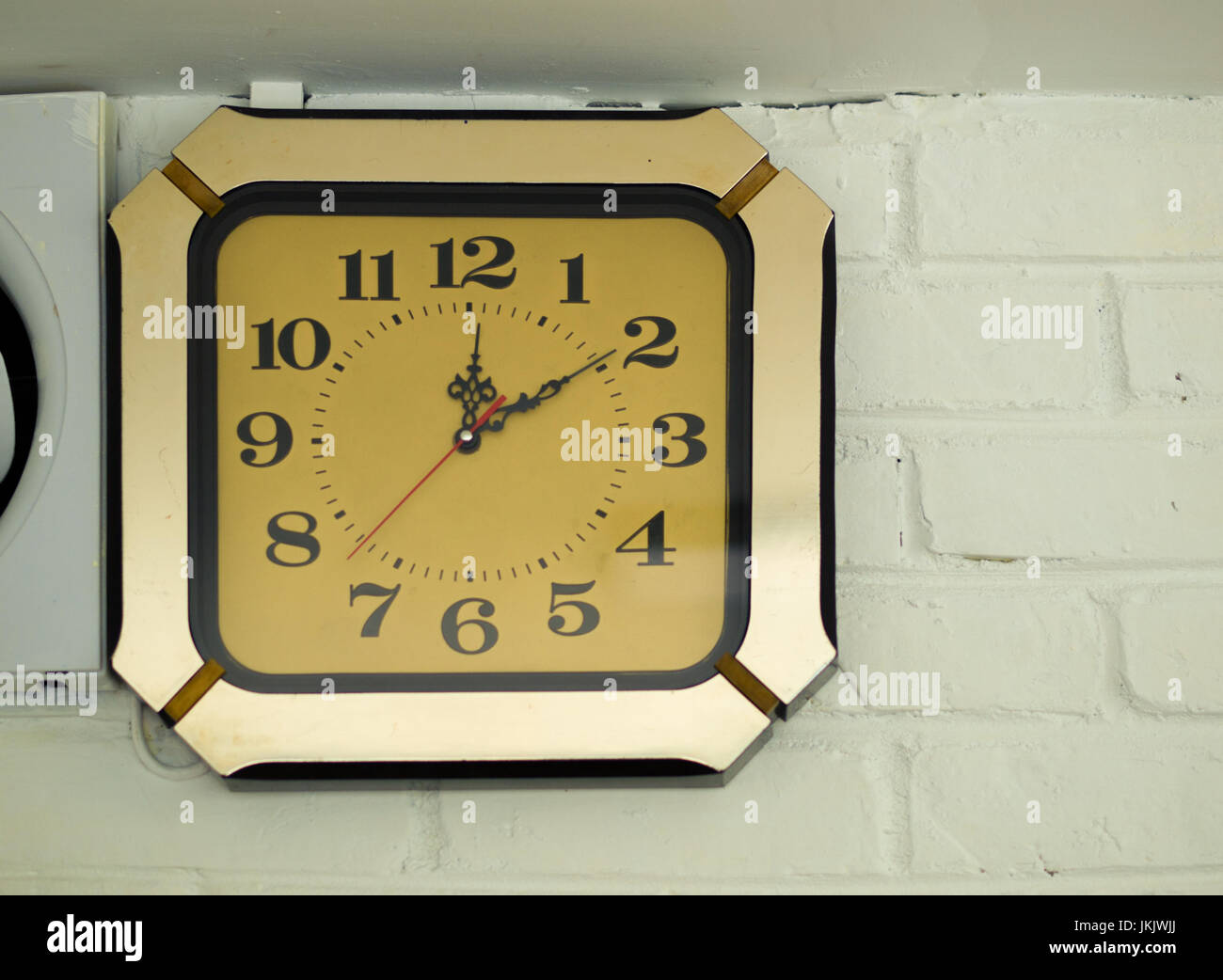 Antique clock shop hires stock photography and images Alamy