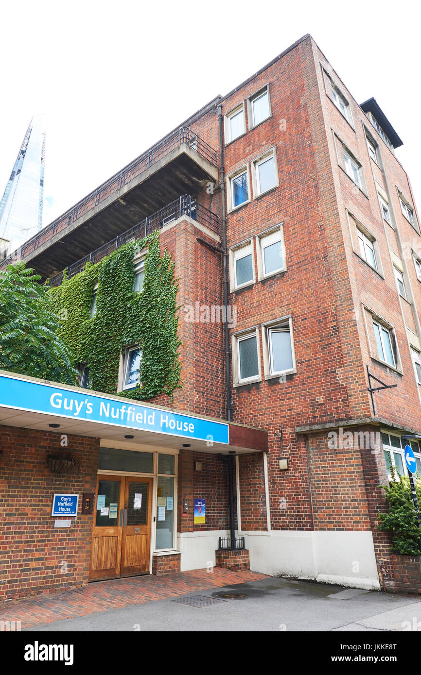 Guys Nuffield House A Clinic Part Of Guys And St Thomas Hospital, Newcomen Street, Southwark, London, UK Stock Photo