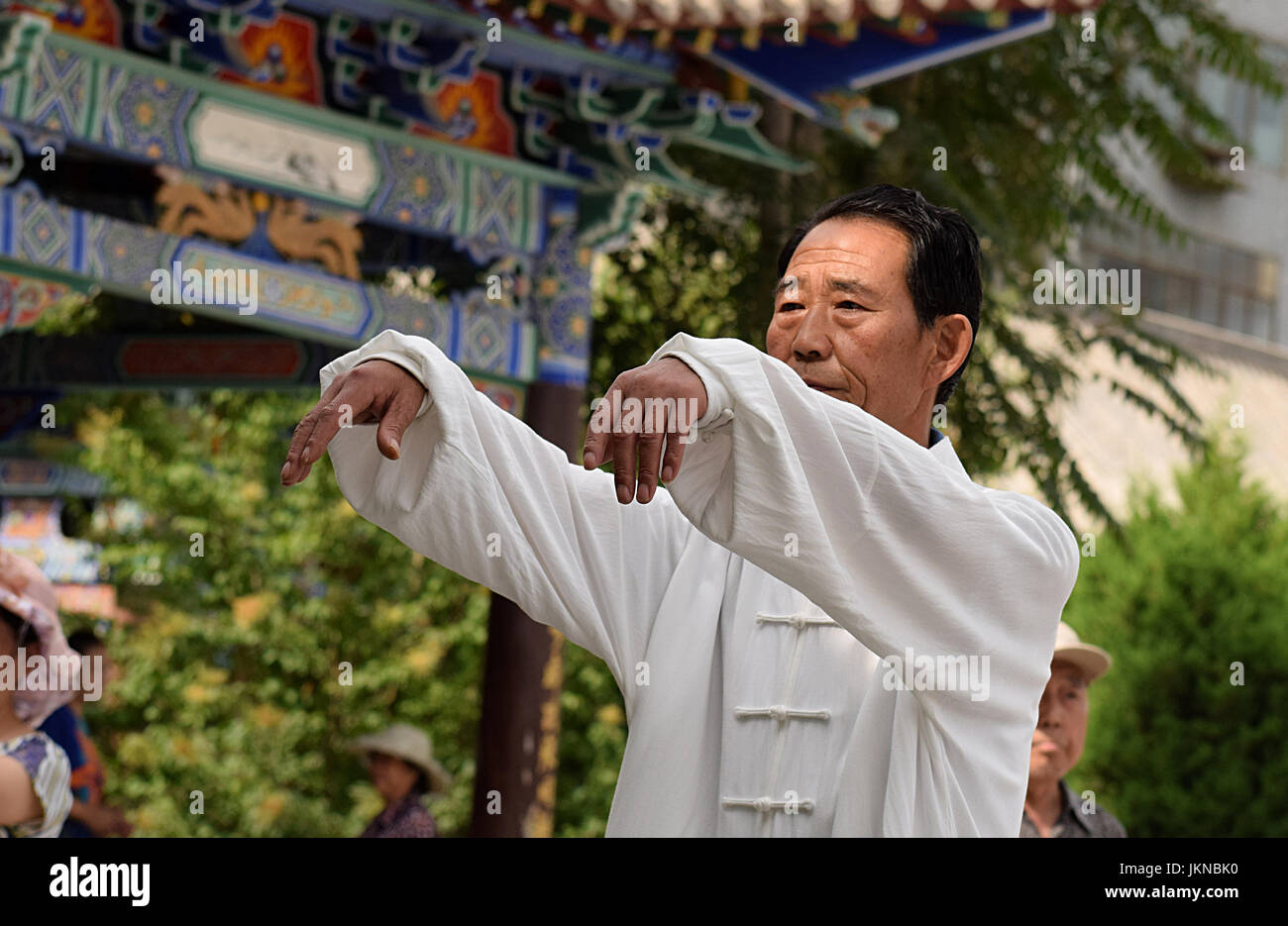tai chi, chi kung, master Stock Photo - Alamy