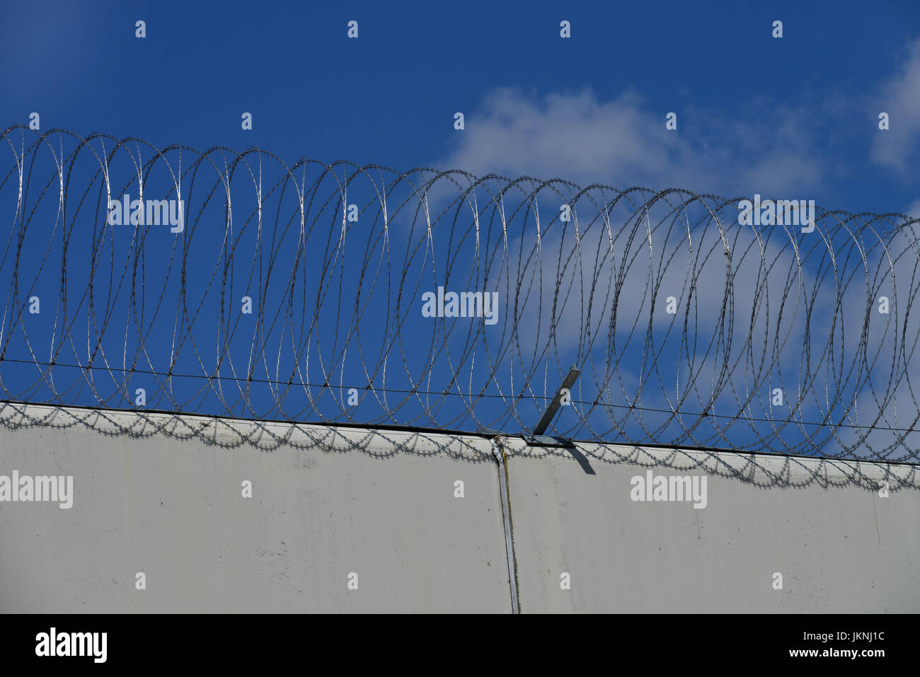 Barbed wire, wall, prison, Seidelstrasse, Tegel, village Reinicken, Berlin, Germany, Stacheldraht, Mauer, Justizvollzugsanstalt,  Reinickendorf, Deuts Stock Photo