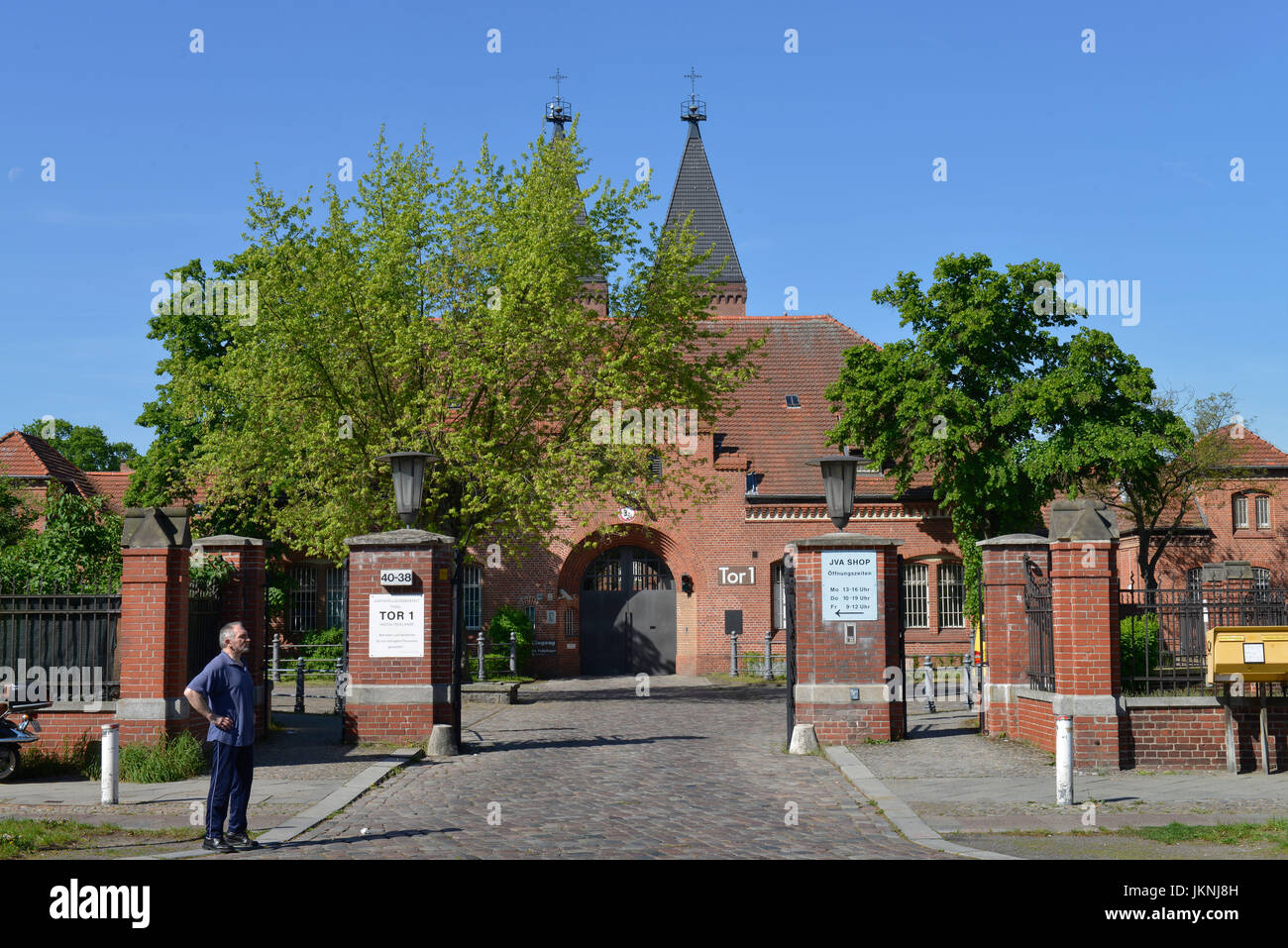 Gate 1, prison, Seidelstrasse, Tegel, village Reinicken, Berlin, Germany, Tor 1, Justizvollzugsanstalt,  Reinickendorf, Deutschland Stock Photo