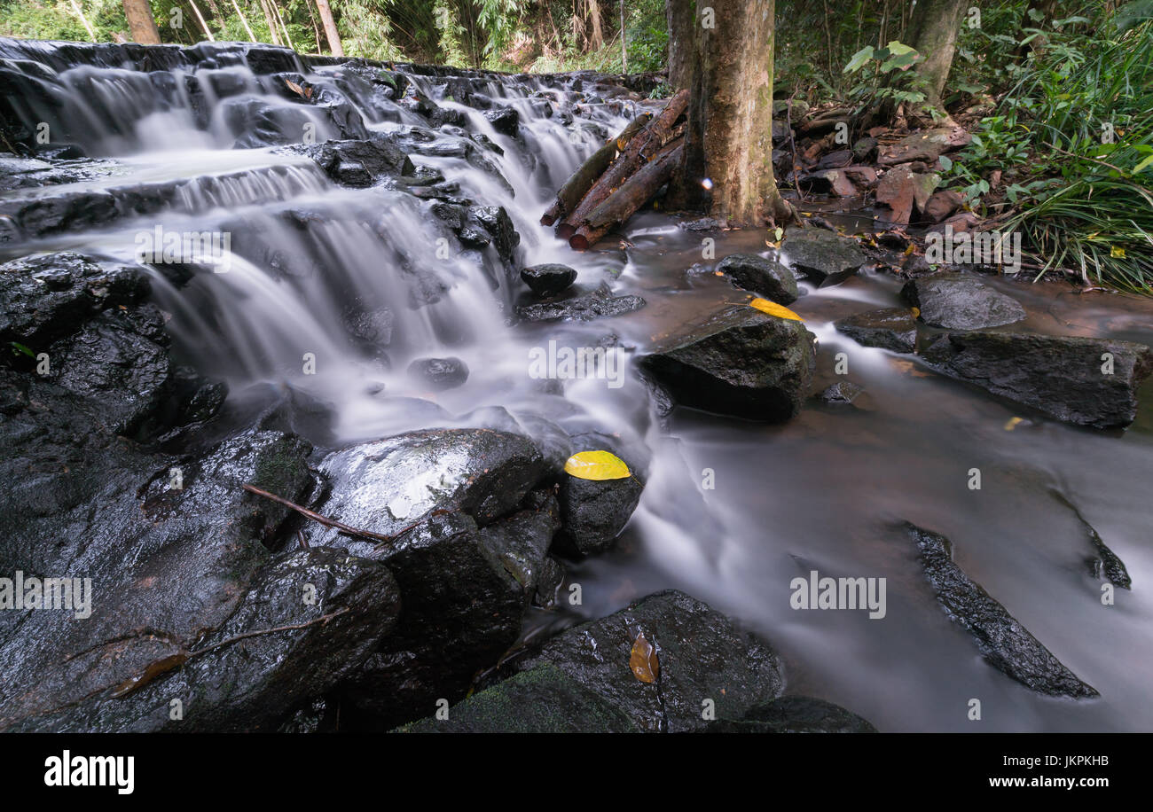 Sam Waterfall Waterfall in tropical forest saraburi hi-res stock photography and ...