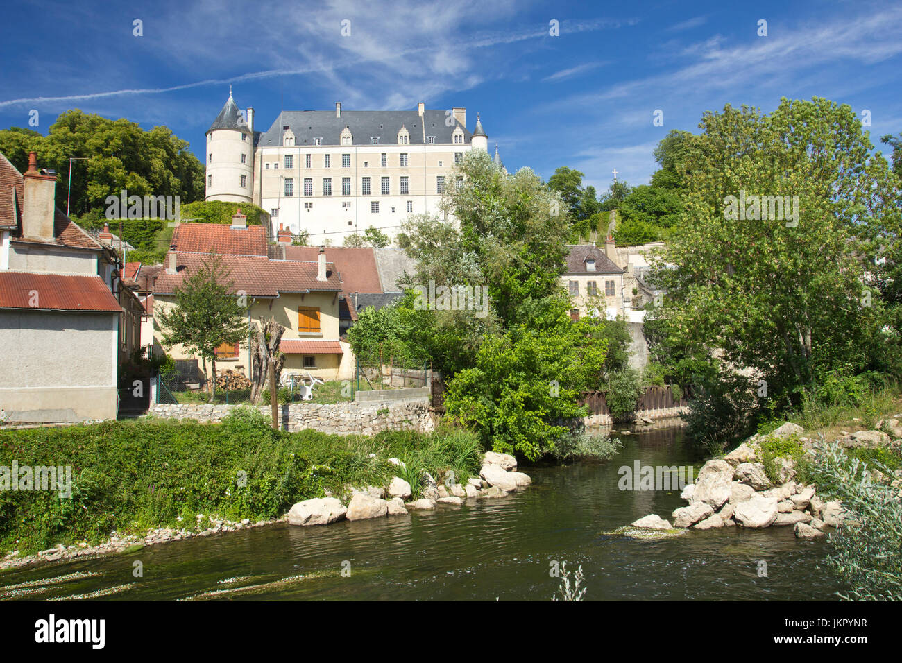 France, Cher (18), le Berry, ChâteauneufsurCher, château surplombant