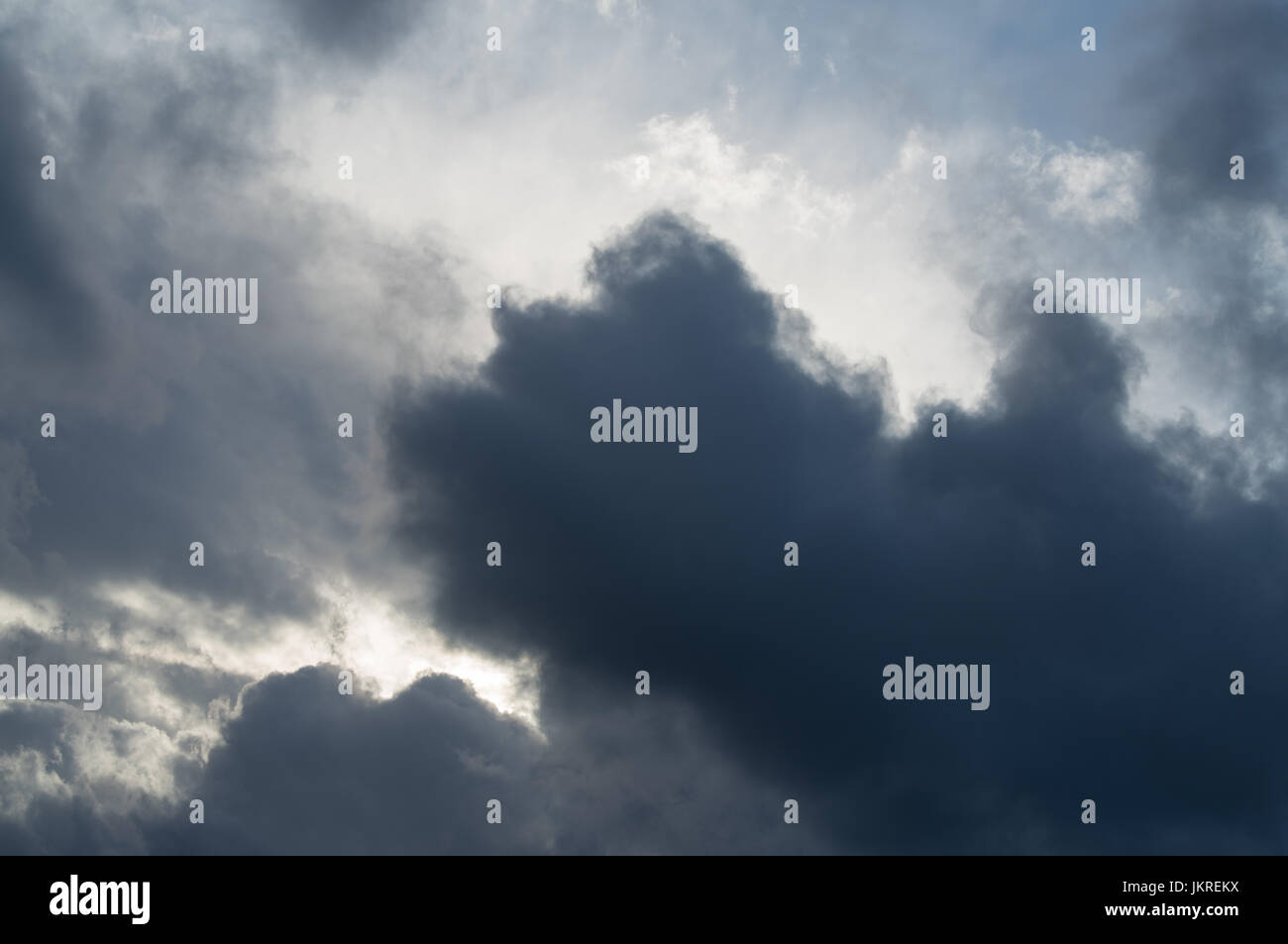 Overcast sky with dark storm clouds Stock Photo Alamy