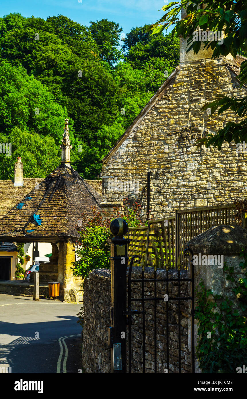 Old English Town And Beautiful Historic Buildings Old Street old-english-town-and-beautiful-historic-buildings-old-street