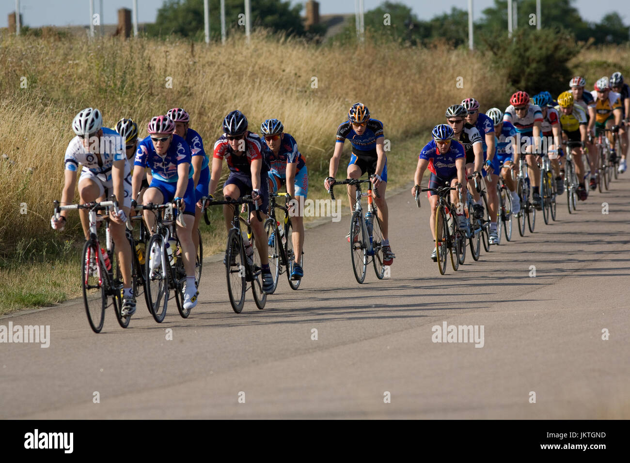 Road circuit cycle racing hi res stock photography and images Alamy