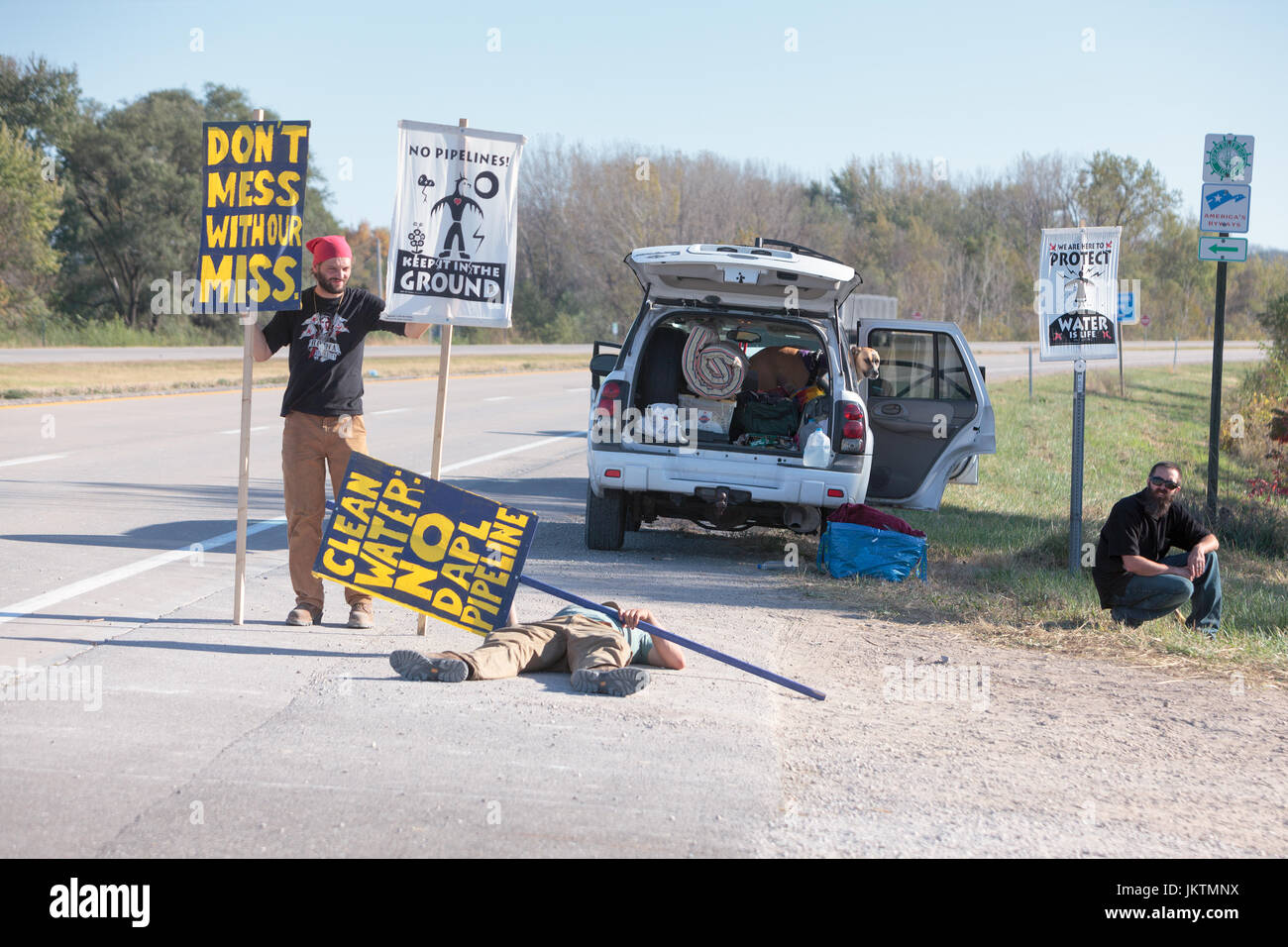 Mississippi Stand protesters blocking access to a DAPL oil pipeline construction waste disposal site in Montrose, Iowa Stock Photo