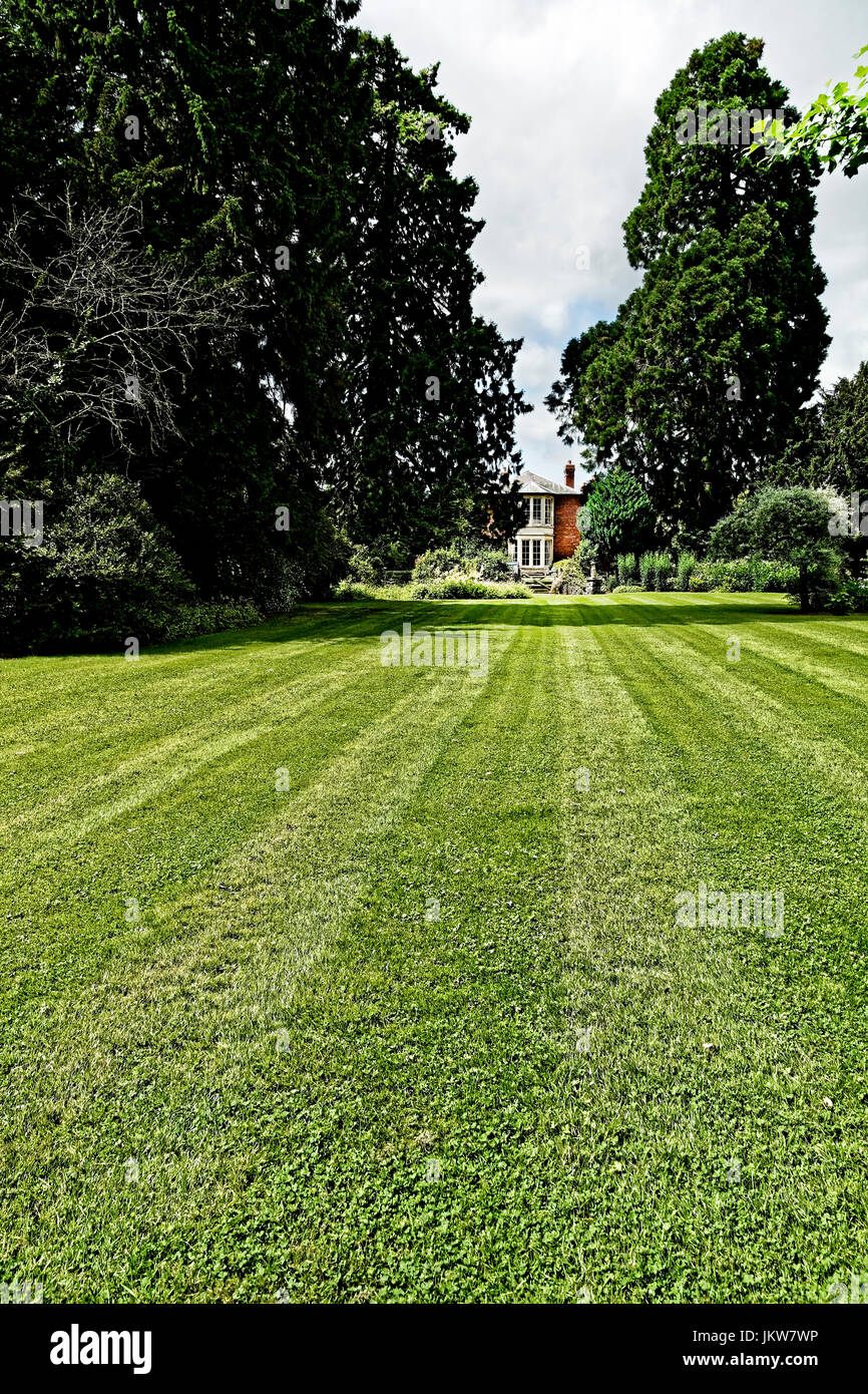 Abbey Dore Court Garden is in glorious Herefordshire and is a beautiful