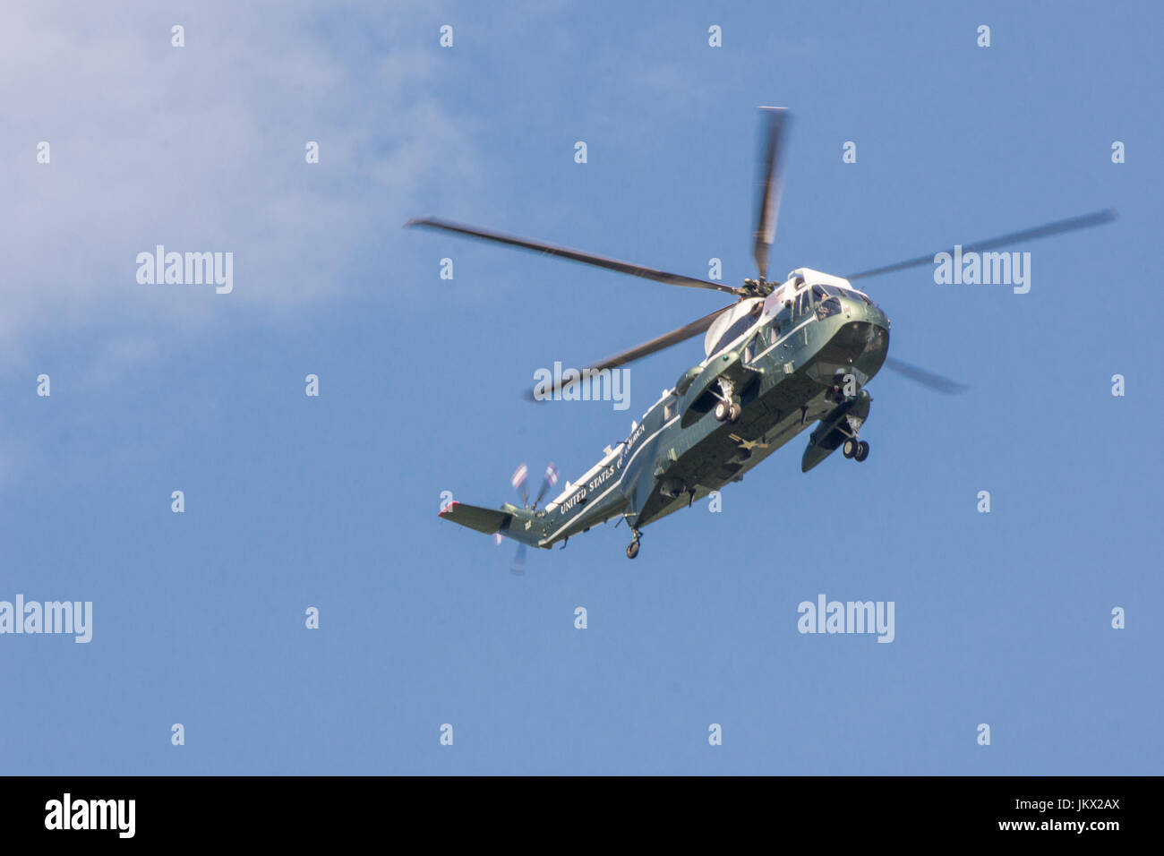 A U.S. Marine Corps Sikorsky VH-3D Sea King helicopter, assigned to Marine Helicopter Squadron 1 (HMX-1), in flight over Washington D.C. When the Pres Stock Photo
