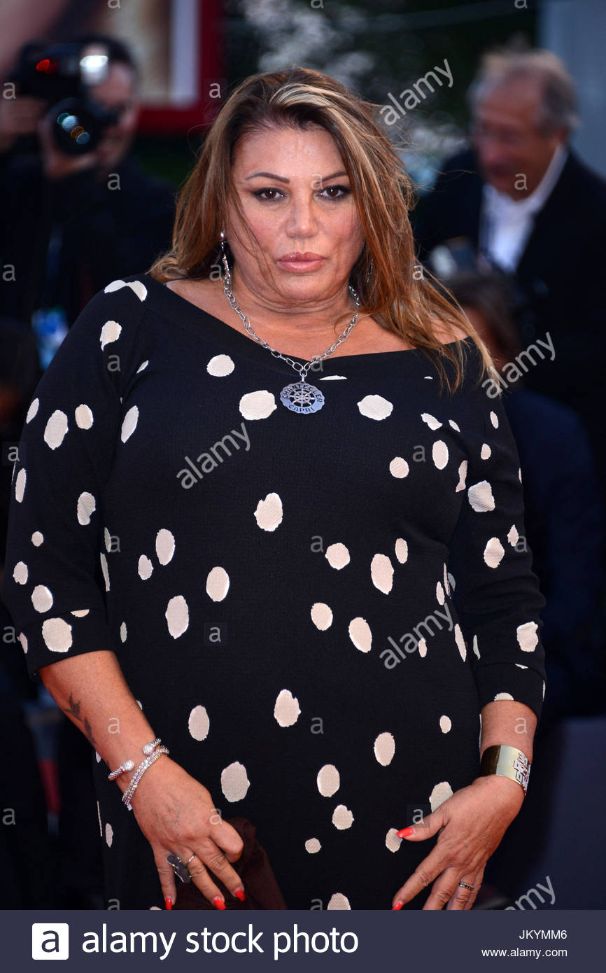Leaked Serena Grandi nude (42 photo), Sexy, Cleavage, Boobs, cameltoe 2015 Leaked Serena Grandi nude (54 photos), Ass, Hot, Instagram, butt 2015
