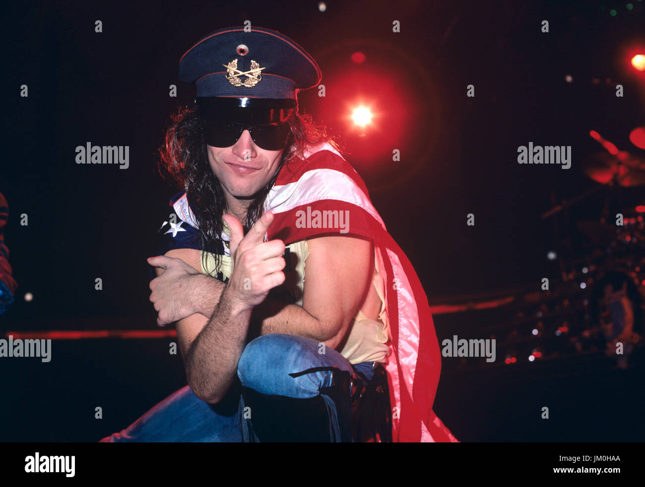 Jon bon jovi 1985 hi res stock photography and images Alamy