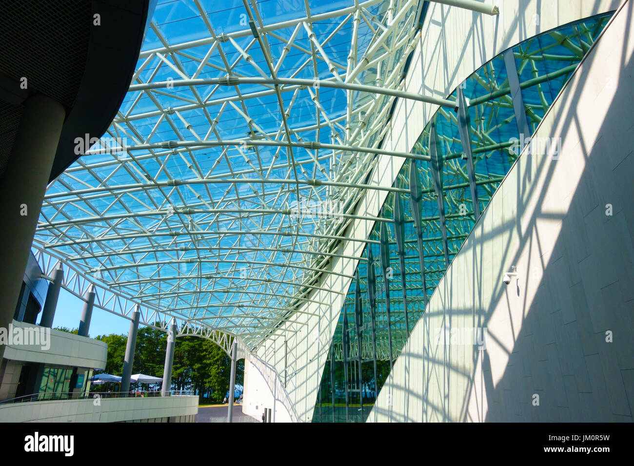 Glass Rooftop Modern glass roof architecture Stock Photo - Alamy