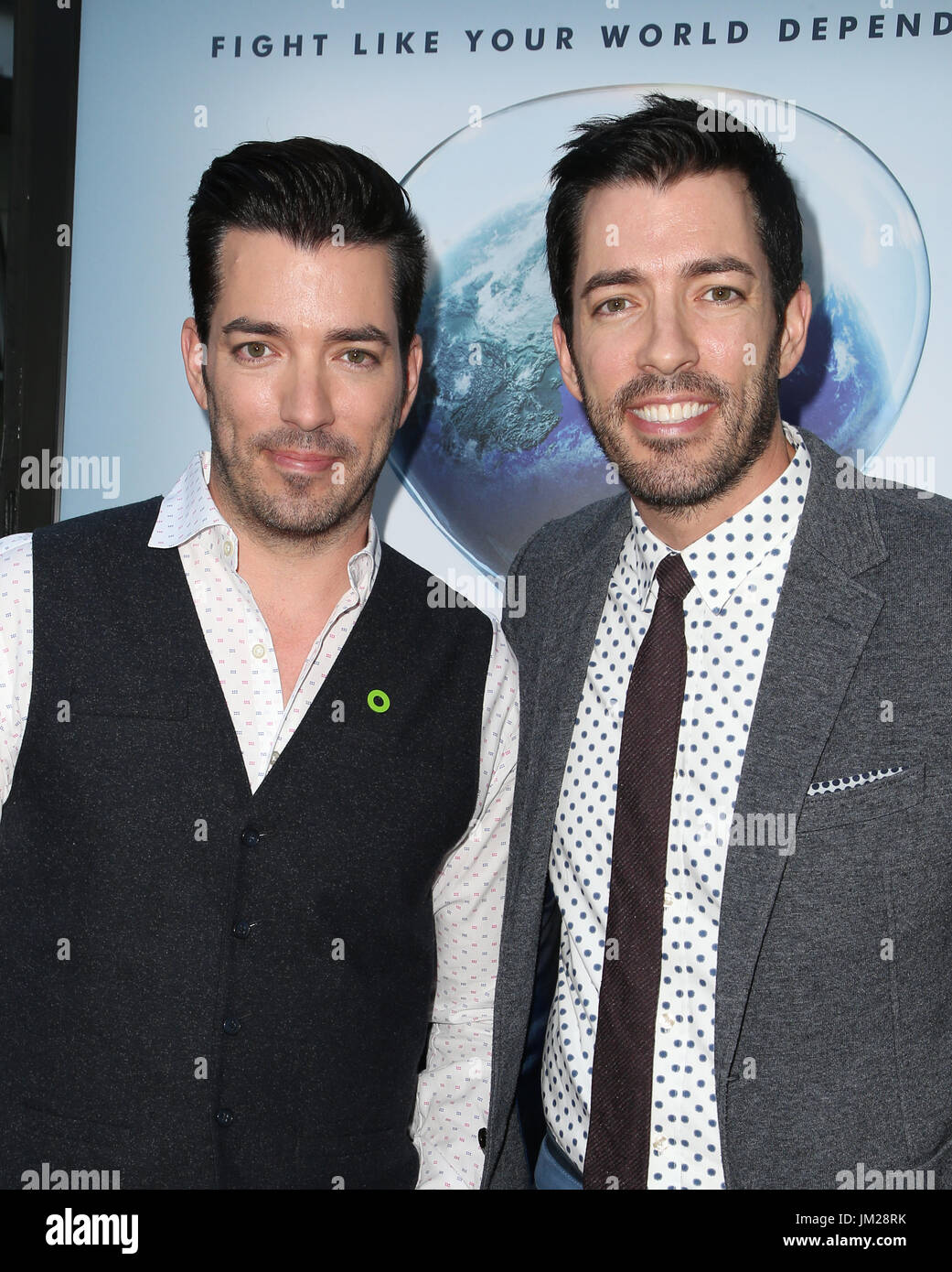 Jonathan scott and drew scott hi-res stock photography and images - Alamy