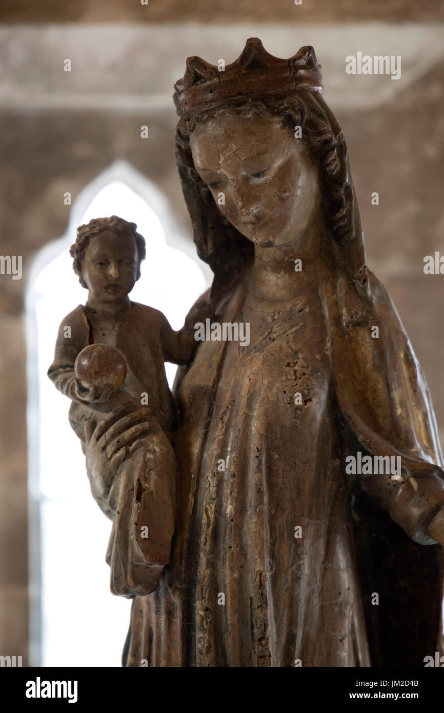 Statue of the Virgin Mary and baby Jesus, Berkeley Castle, Berkeley, Gloucestershire, United Kingdom Stock Photo