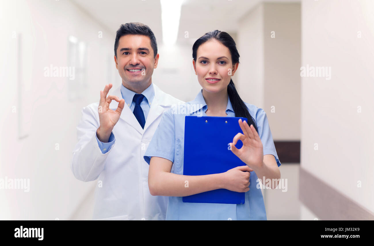 Hispanic nurse assistant hi-res stock photography and images - Alamy