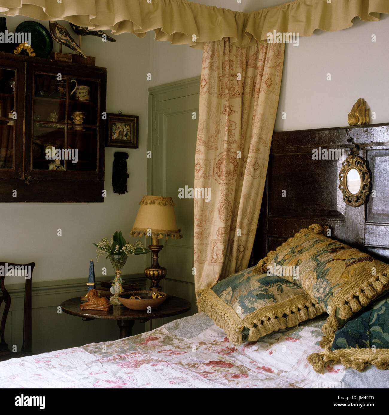 Georgian Style Bedroom Stock Photo 150071613 Alamy