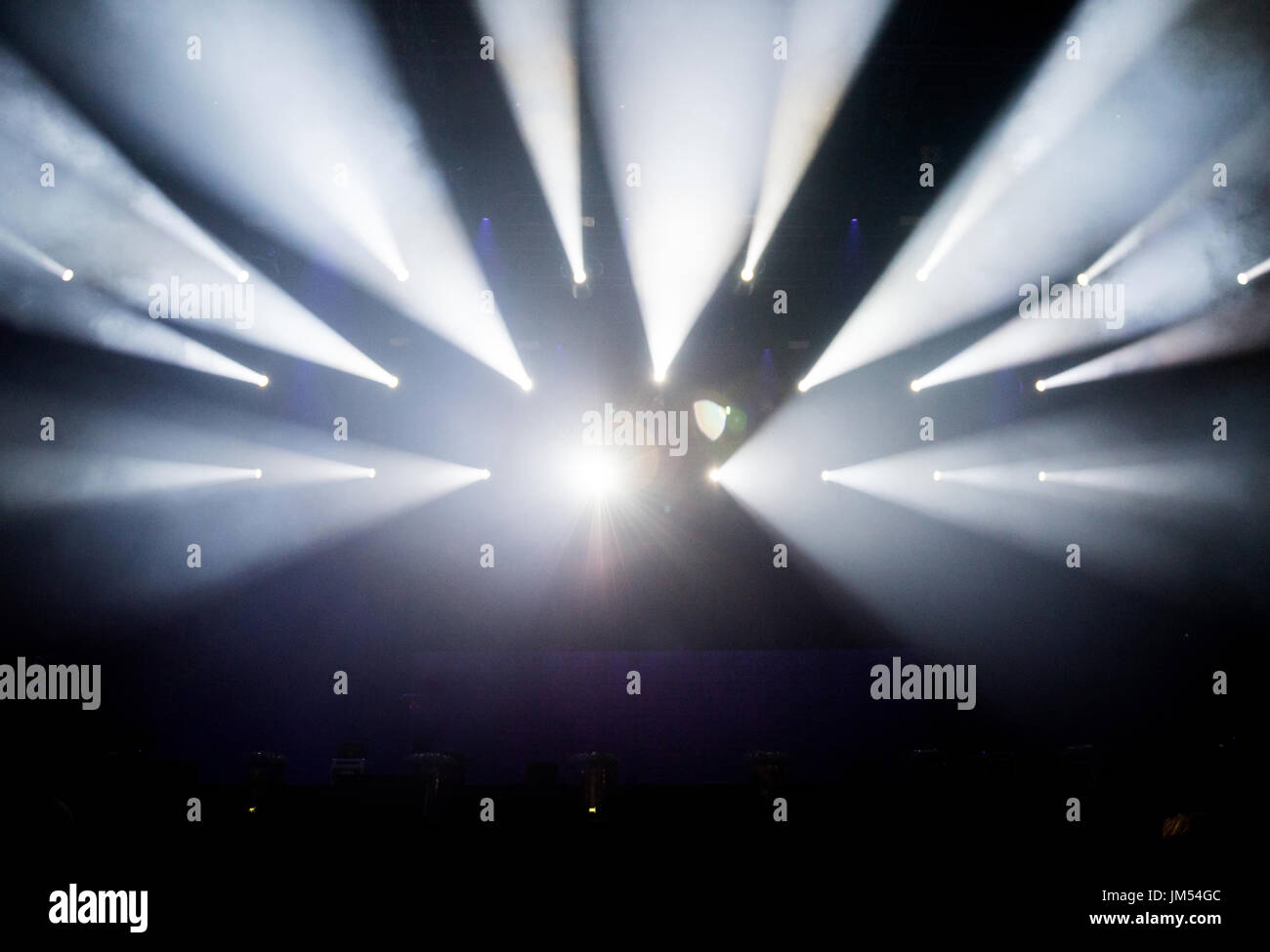 Bright stage lights during a live concert Stock Photo - Alamy