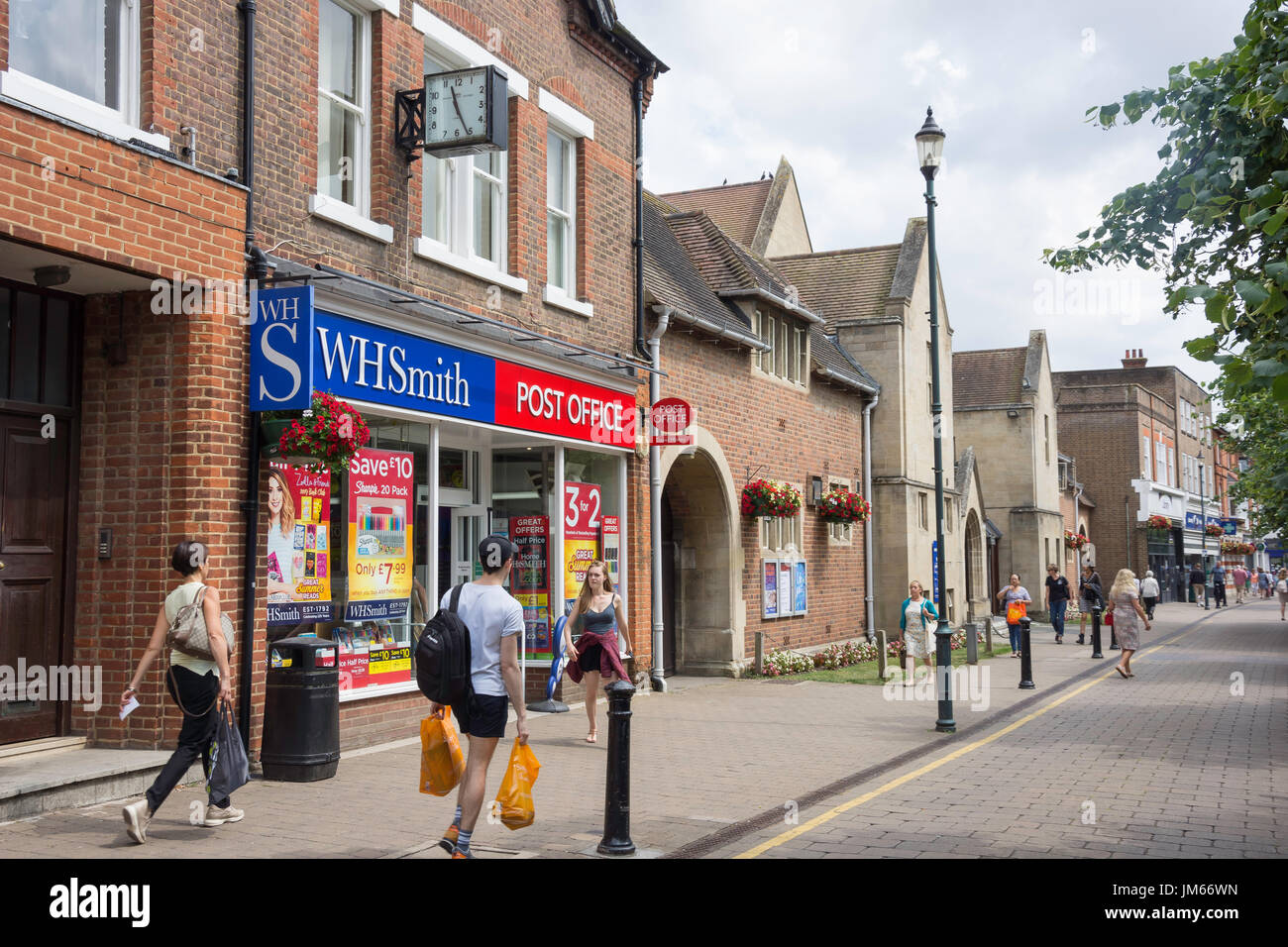 Harpenden high street hires stock photography and images Alamy
