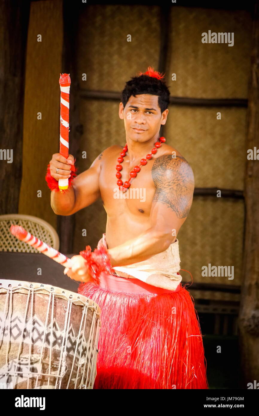 Honolulu, Hawaii - May 27, 2016: A Tongan man performs for audiences at ...