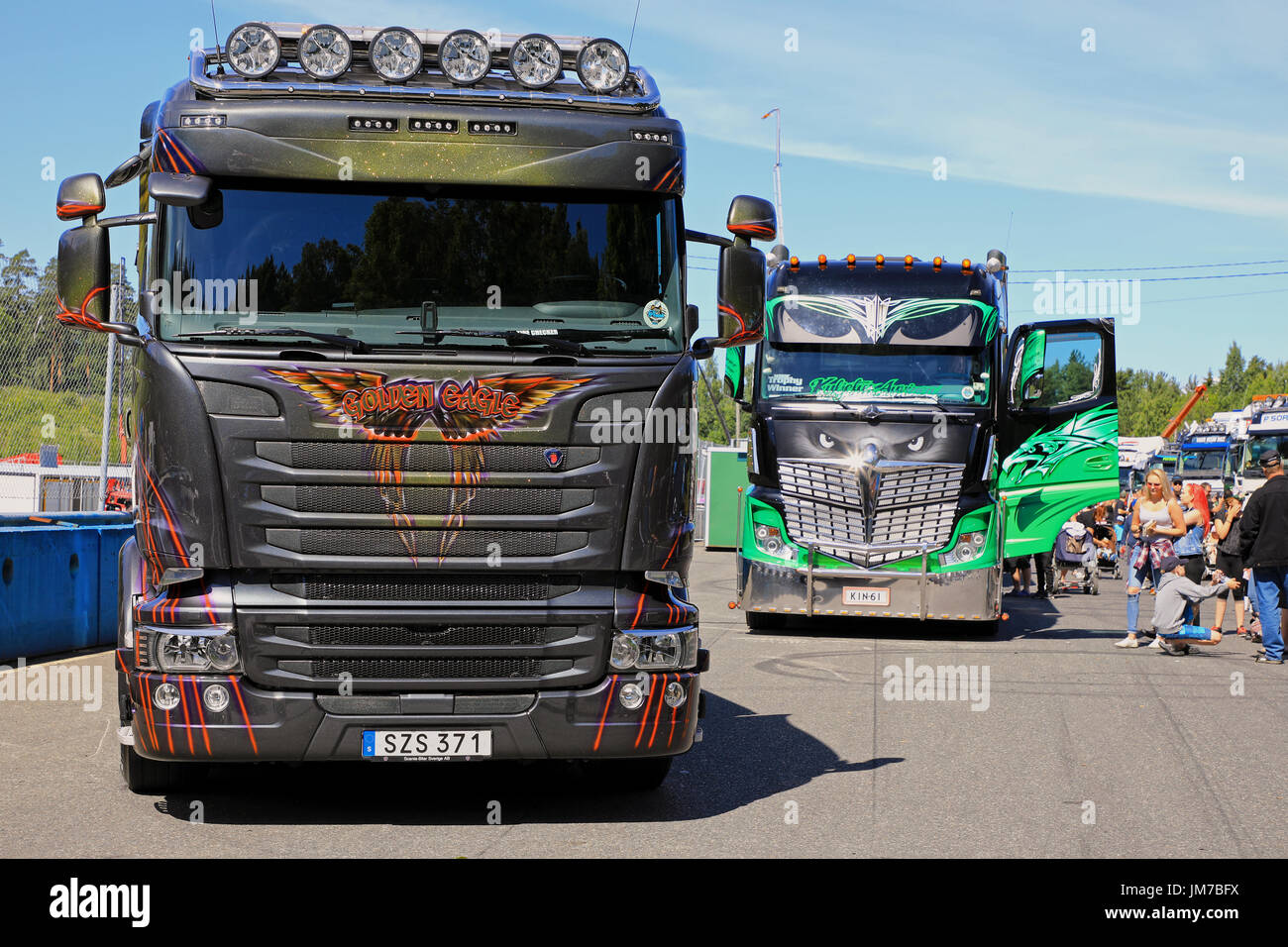 HAMEENLINNA, FINLAND - JULY 15, 2017: Show Trucks Scania Golden Eagle and  Mercedes-Benz Actros Highway Hero get much attention on Tawastia Truck  Weeke Stock Photo - Alamy