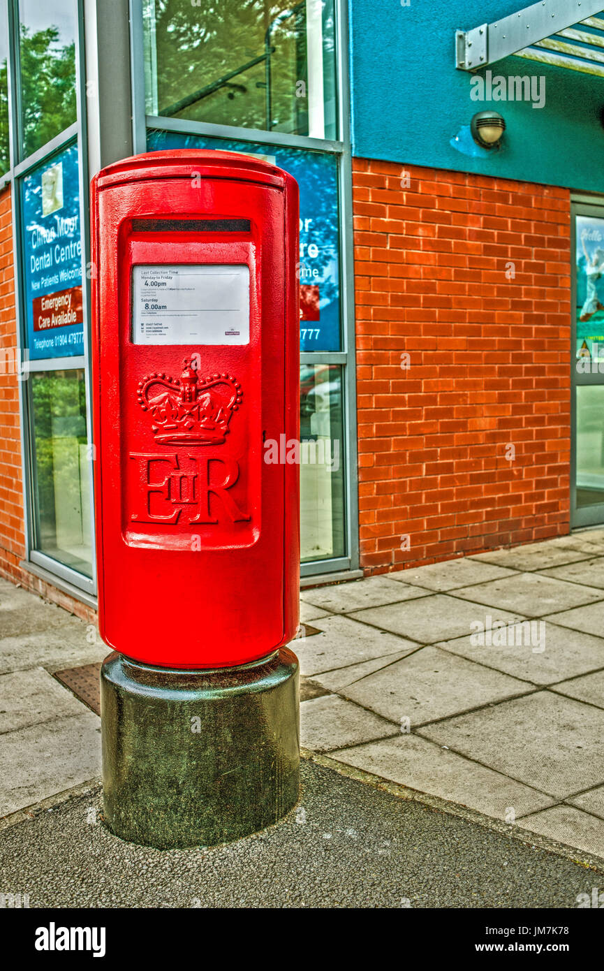 Modern Postbox, Clifton Moor, York Stock Photo Alamy