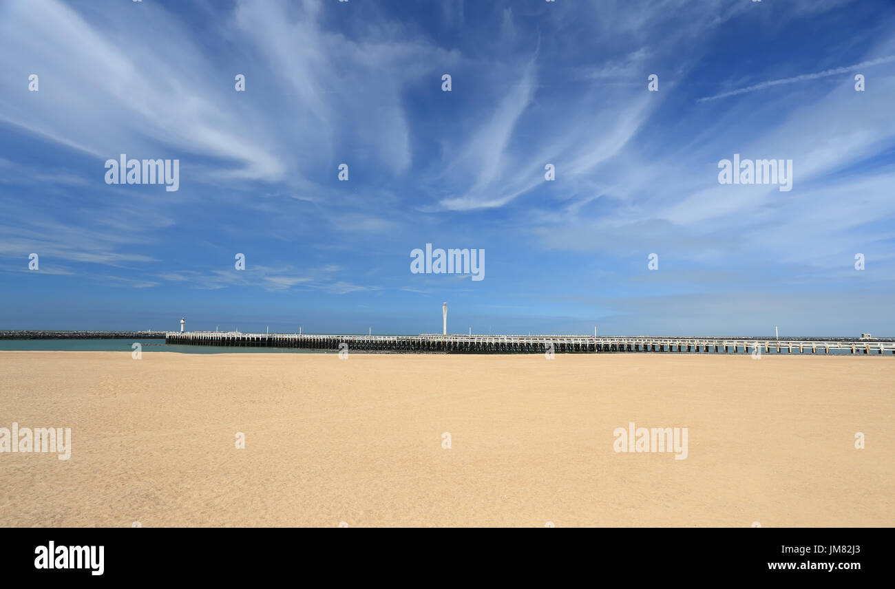 Sunny sunlight sunshine summer hi-res stock photography and images - Alamy