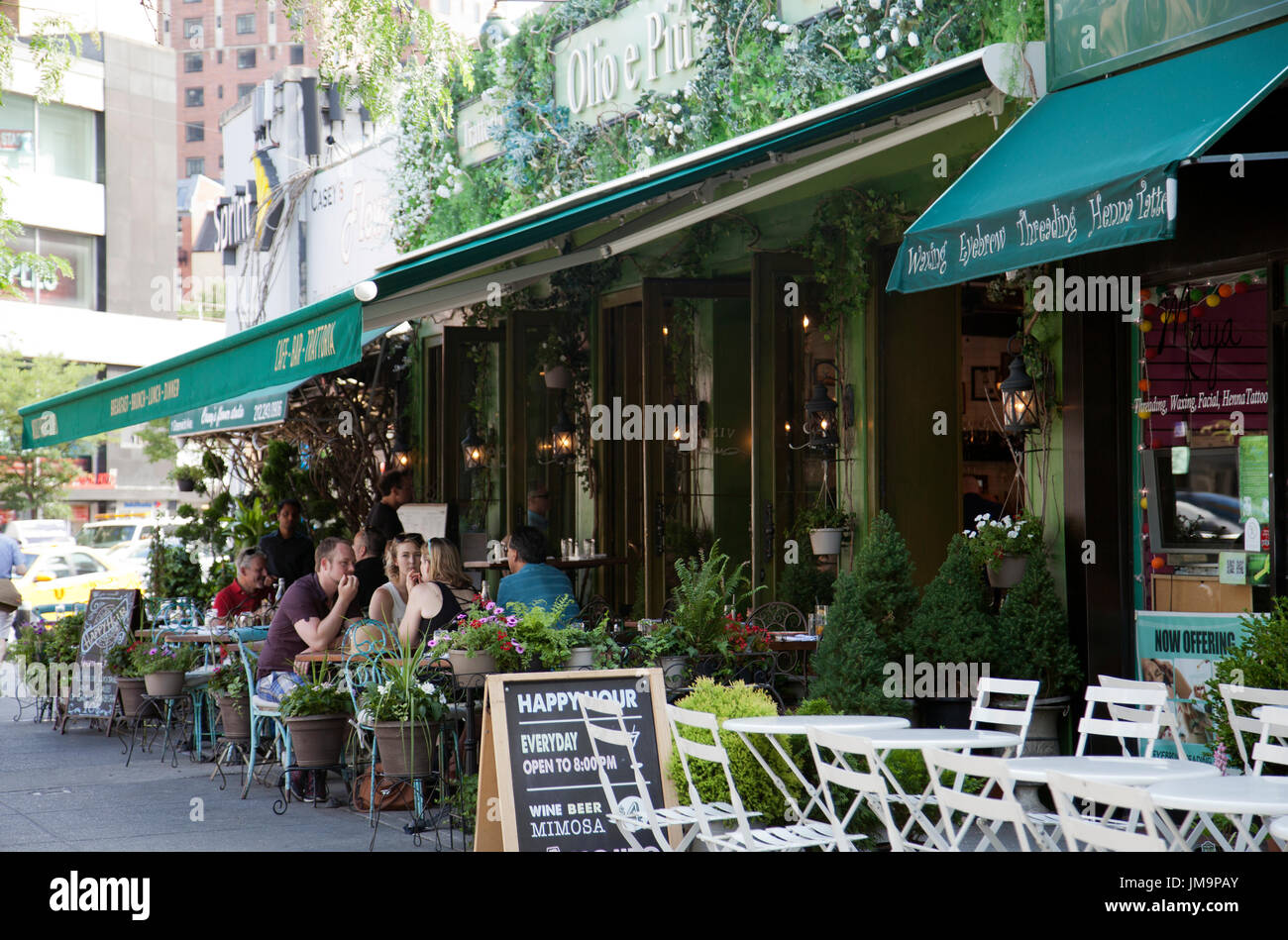 Restaurant Oilo e Piu on Greenwich Ave in West Village, Manhattan, NYC - USA Stock Photo