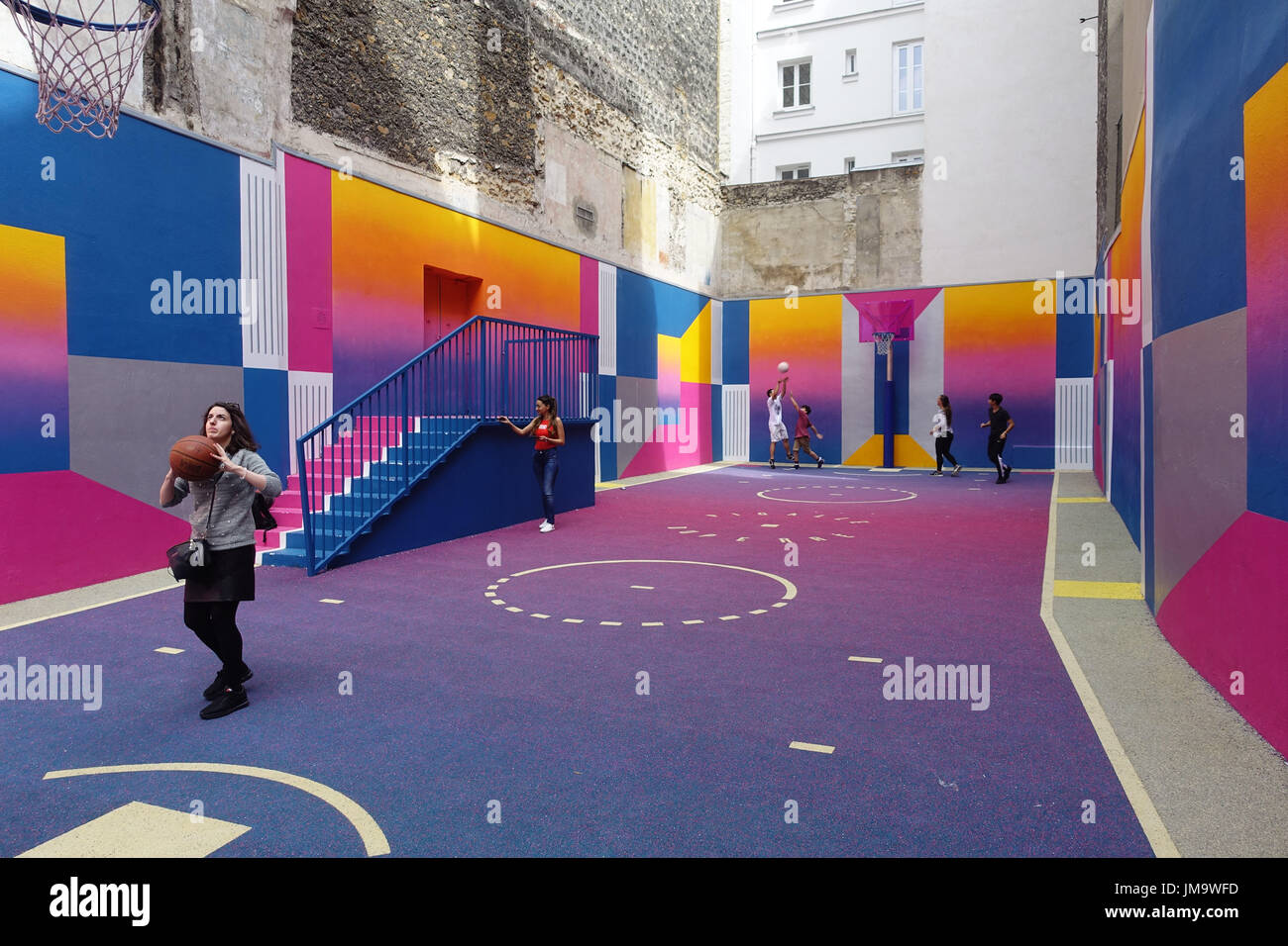 Paris, Basketball Court Rue Duperre Stock Photo Alamy