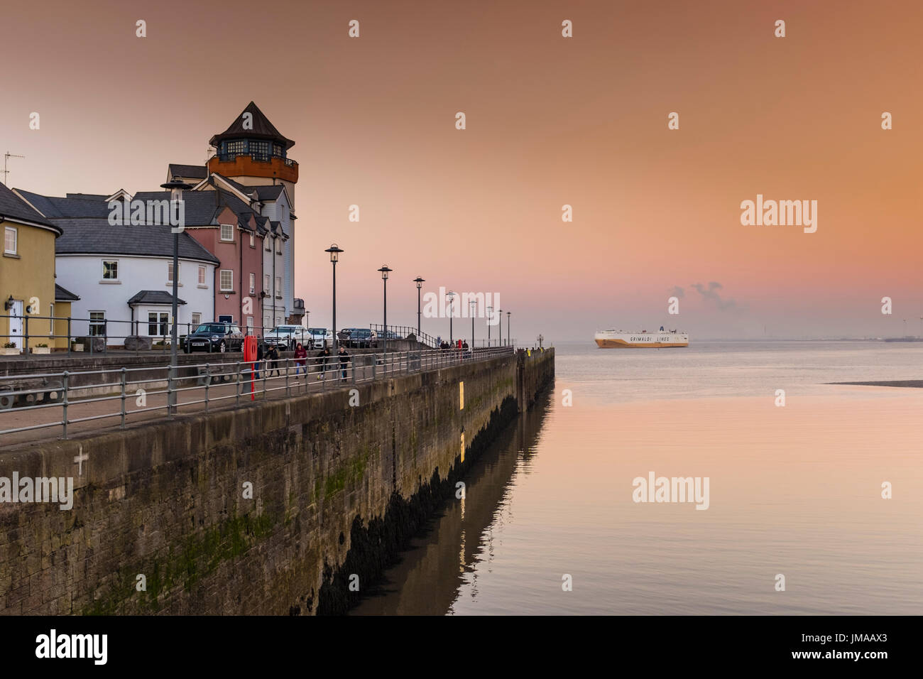Old Pier and Regeneration of Portishead Marina with modern apartments